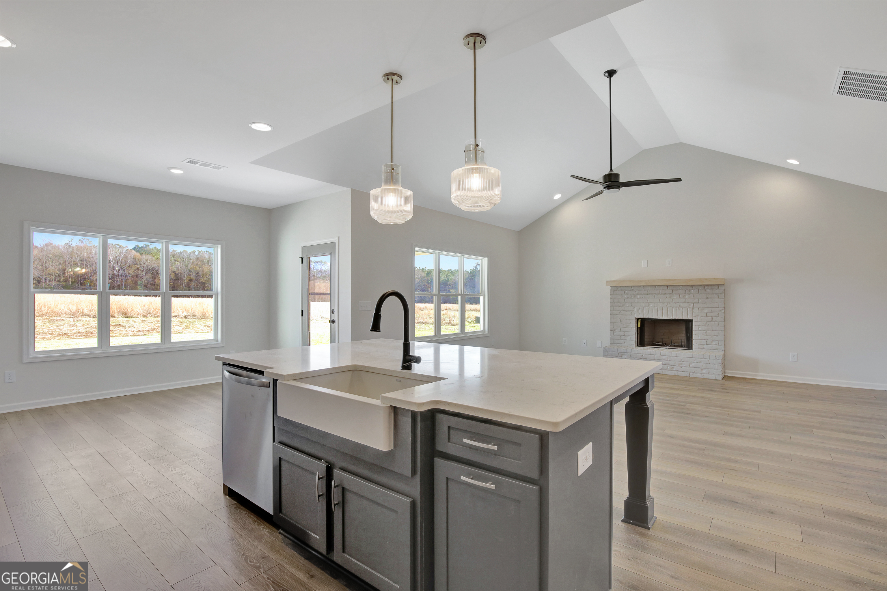Griffin, Georgia, 30223, United States, 4 Bedrooms Bedrooms, ,3 BathroomsBathrooms,Residential,For Sale,1942083