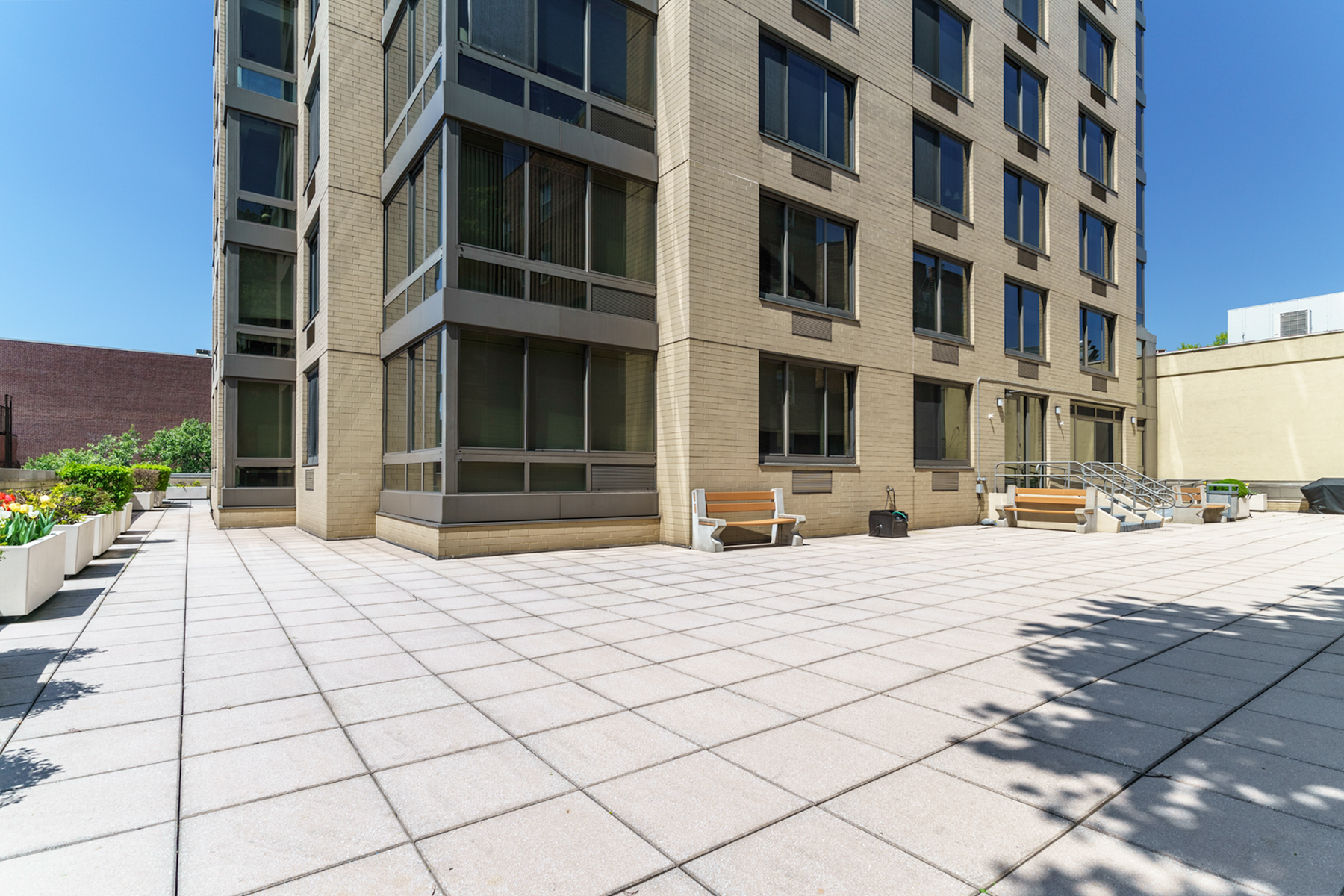  ?SUN DRENCHED TWO BEDROOM WITH FOREST HILLS GARDENS VIEWS? - 物件實景