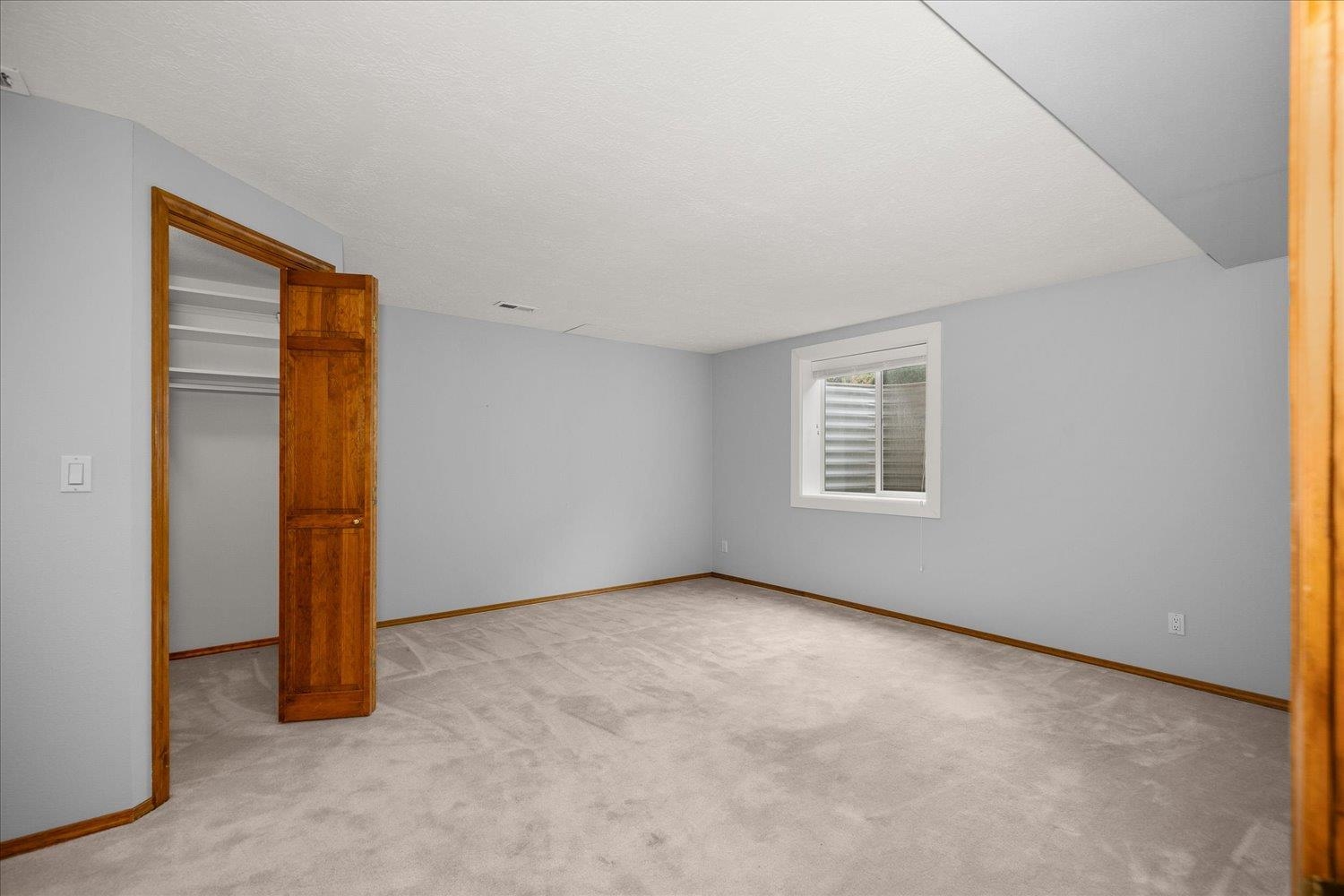 Spokane, Washington, 99203, United States, 3 Bedrooms Bedrooms, ,3 BathroomsBathrooms,Residential,For Sale,1978523