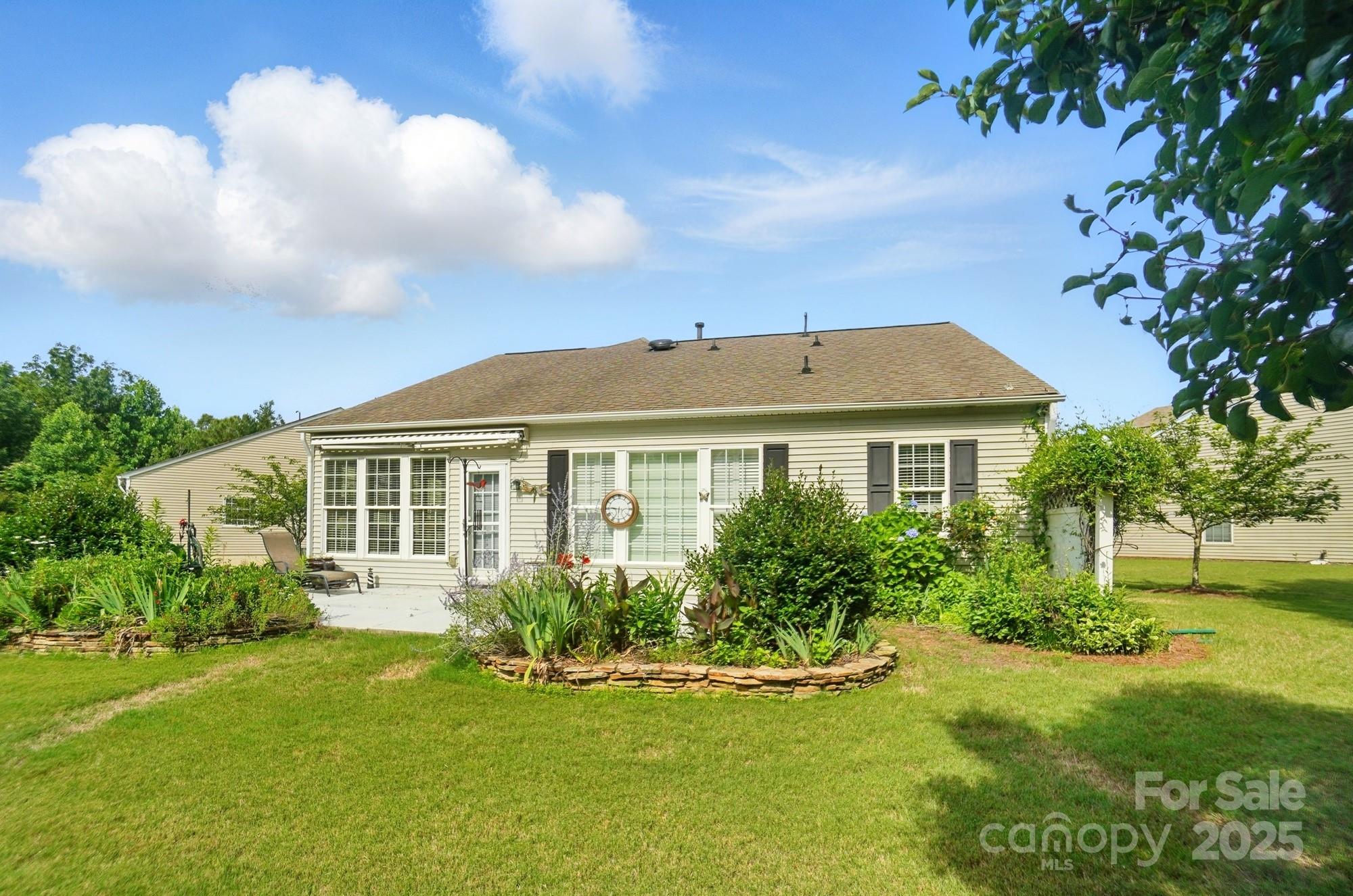 Fort Mill, South Carolina, 29707, United States, 2 Bedrooms Bedrooms, ,2 BathroomsBathrooms,Residential,For Sale,1849985