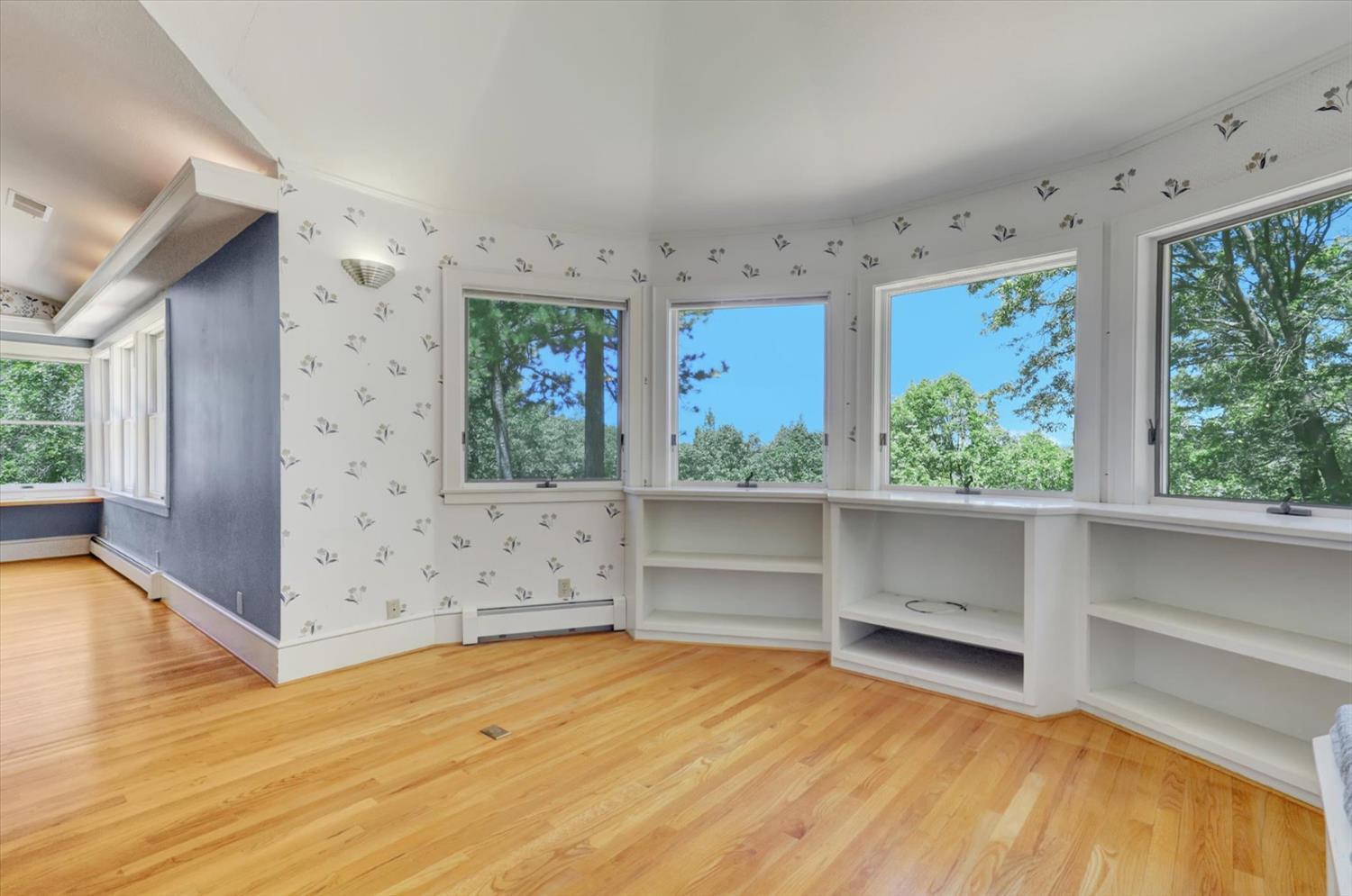 Nevada City, California, 95959, United States, 3 Bedrooms Bedrooms, ,4 BathroomsBathrooms,Residential,For Sale,1903616