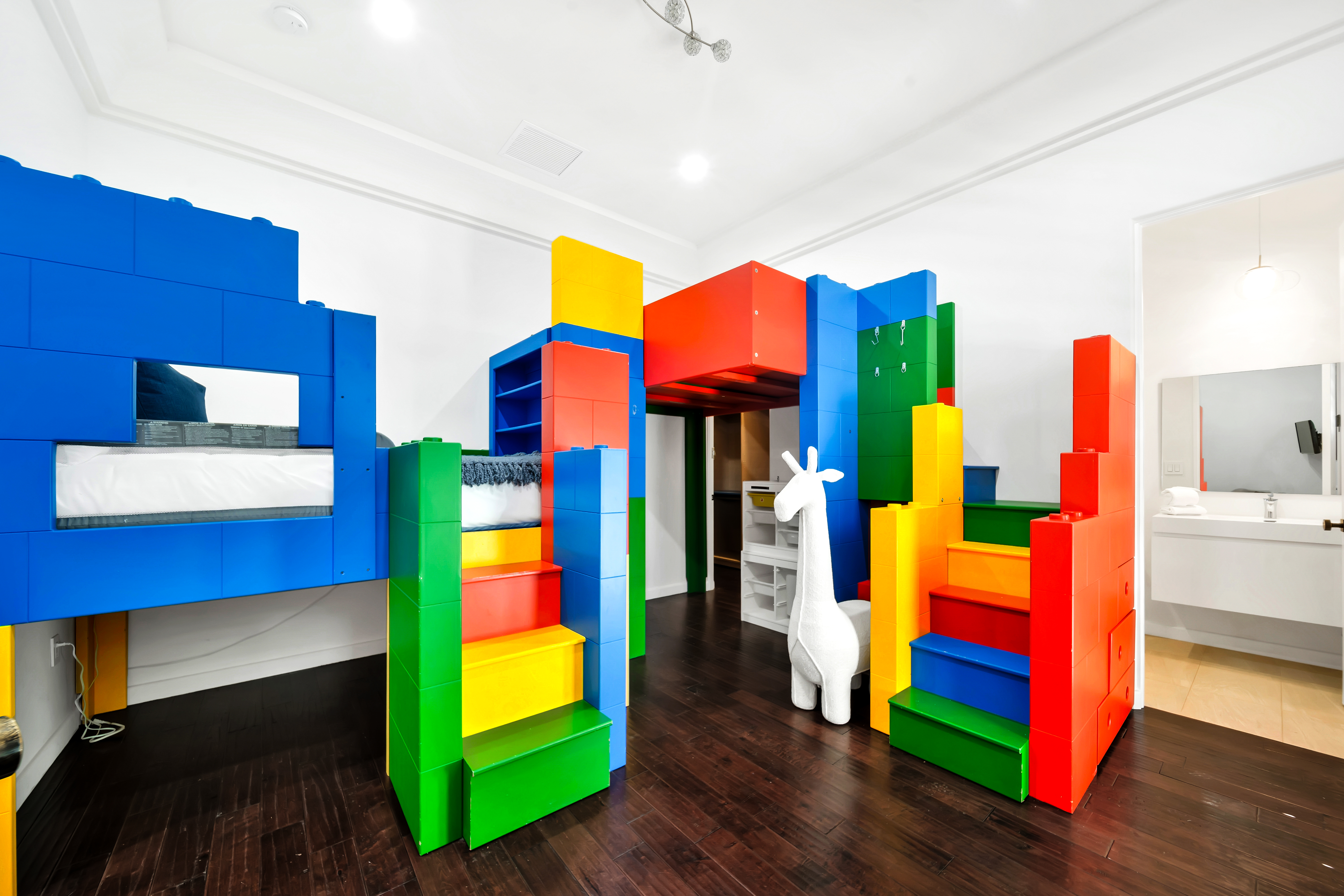  8301 SW 53rd Ave, Miami, FL, 33143 - 物件實景