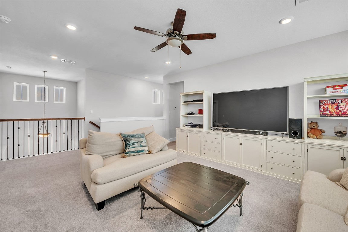 Georgetown, Texas, 78628, United States, 5 Bedrooms Bedrooms, ,5 BathroomsBathrooms,Residential,For Sale,1969205