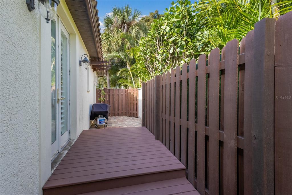 Sarasota, Florida, 34234, United States, 3 Bedrooms Bedrooms, ,3 BathroomsBathrooms,Residential,For Sale,1989538