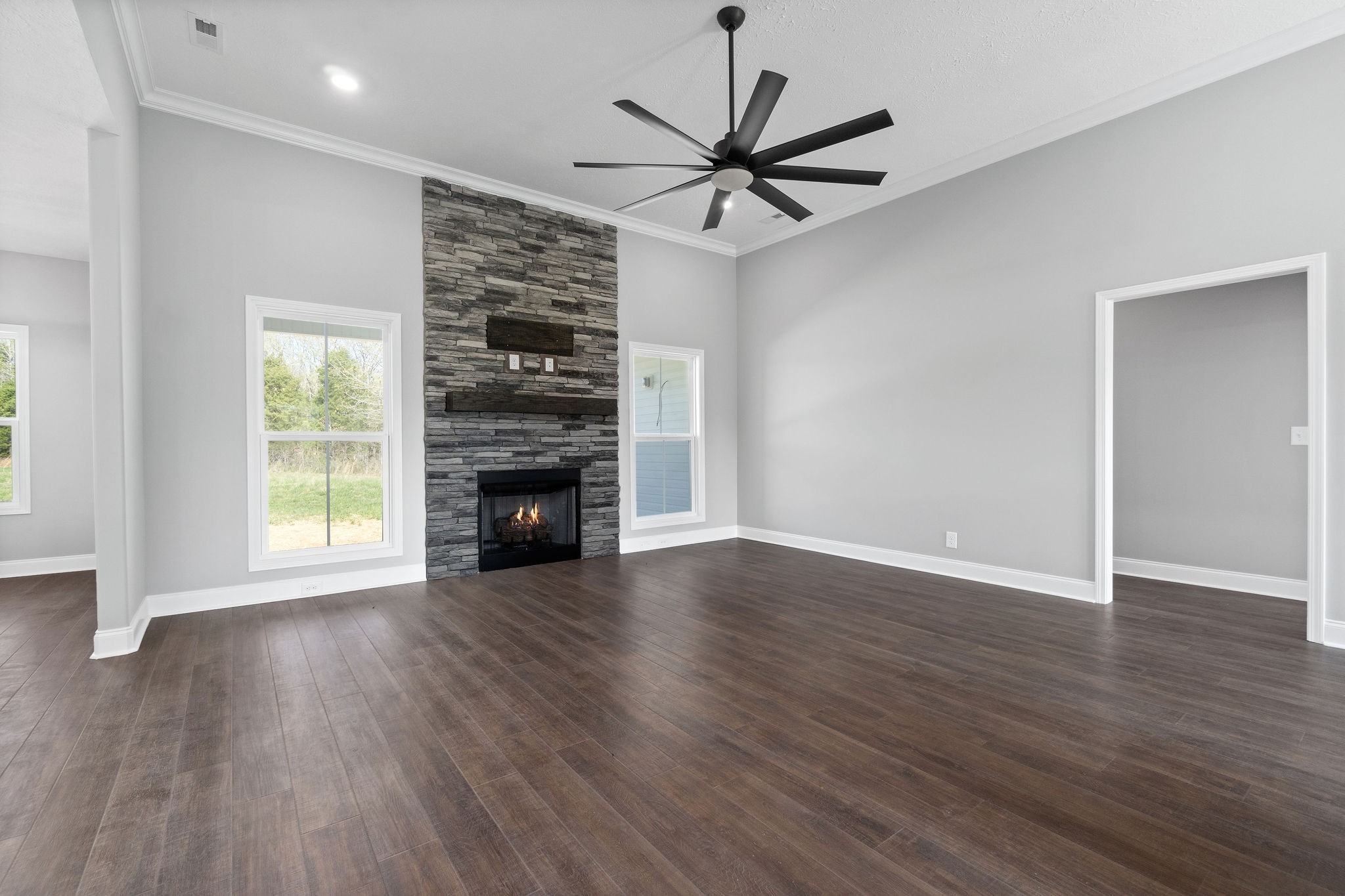 Southside, Tennessee, 37171, United States, 3 Bedrooms Bedrooms, ,3 BathroomsBathrooms,Residential,For Sale,1943540