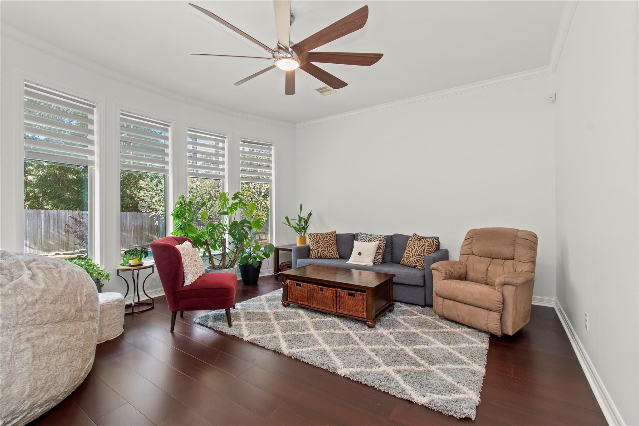 Conroe, Texas, 77302, United States, 4 Bedrooms Bedrooms, ,4 BathroomsBathrooms,Residential,For Sale,1982610