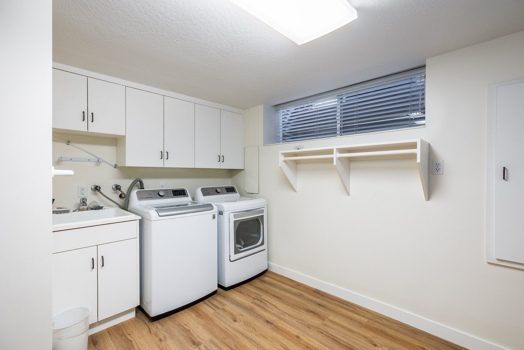  Olympus Cove Rambler with Walk-Out Basement to Serene Backyard - 物件實景
