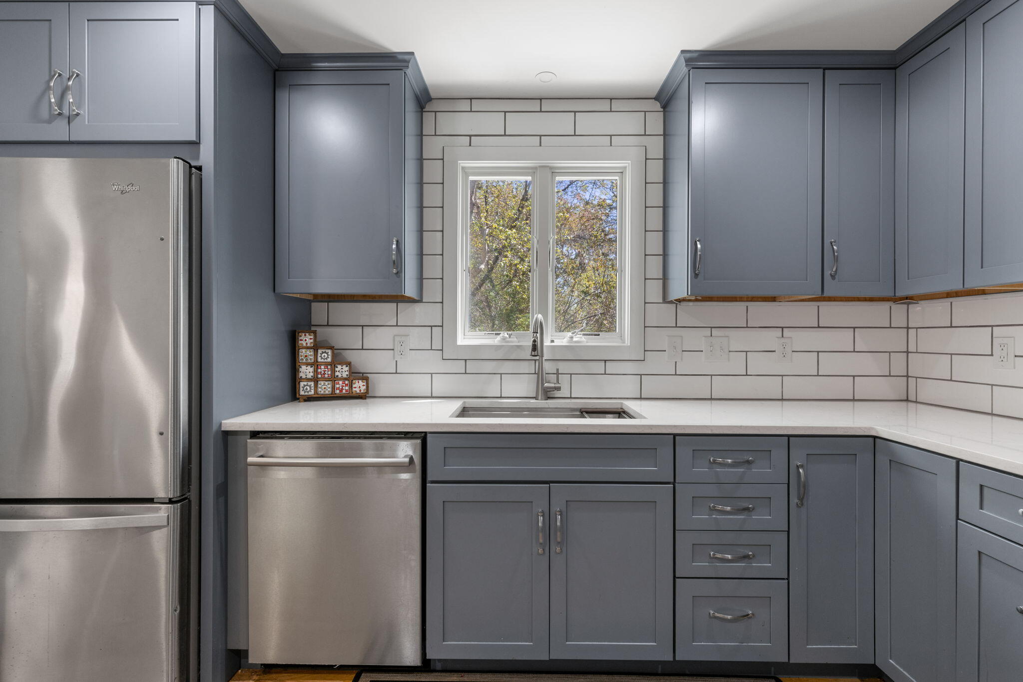  Near Beaches, Galleries & Trails — A Beautifully Updated Provincetown Home - 物件實景