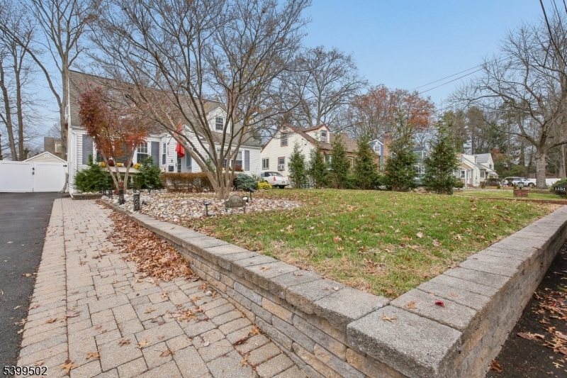 Plainfield City, New Jersey, 07062, United States, 3 Bedrooms Bedrooms, ,2 BathroomsBathrooms,Residential,For Sale,2003425