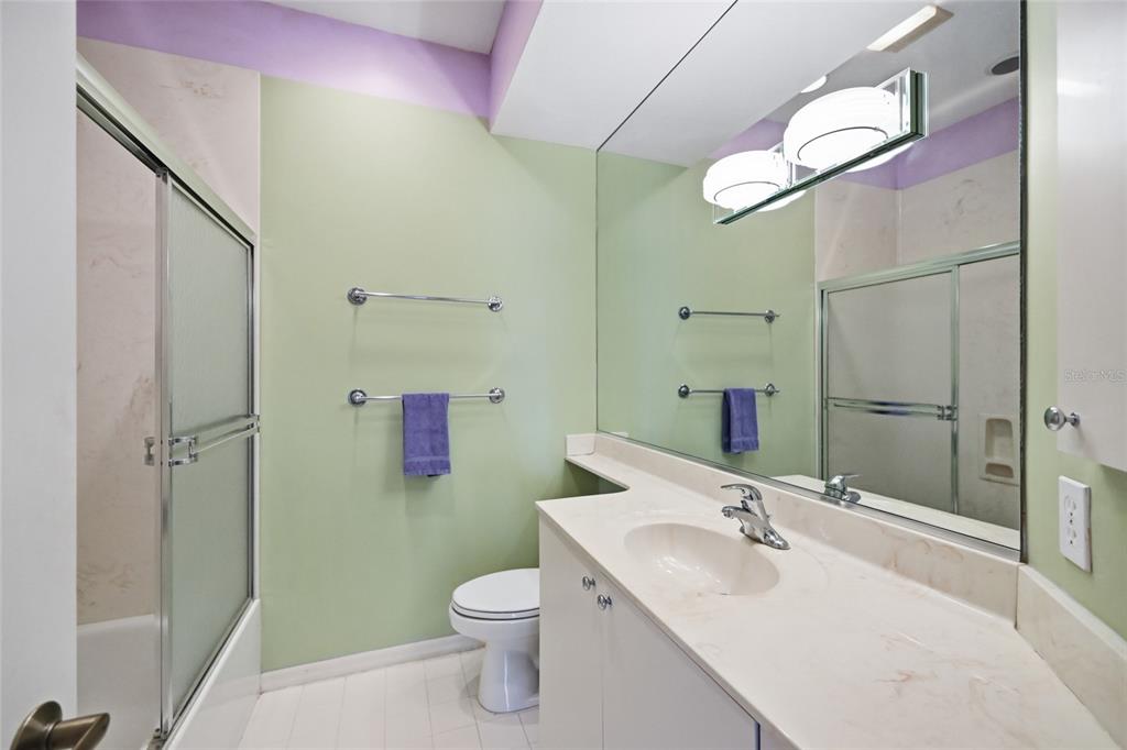 Sarasota, Florida, 34235, United States, 3 Bedrooms Bedrooms, ,2 BathroomsBathrooms,Residential,For Sale,1997253