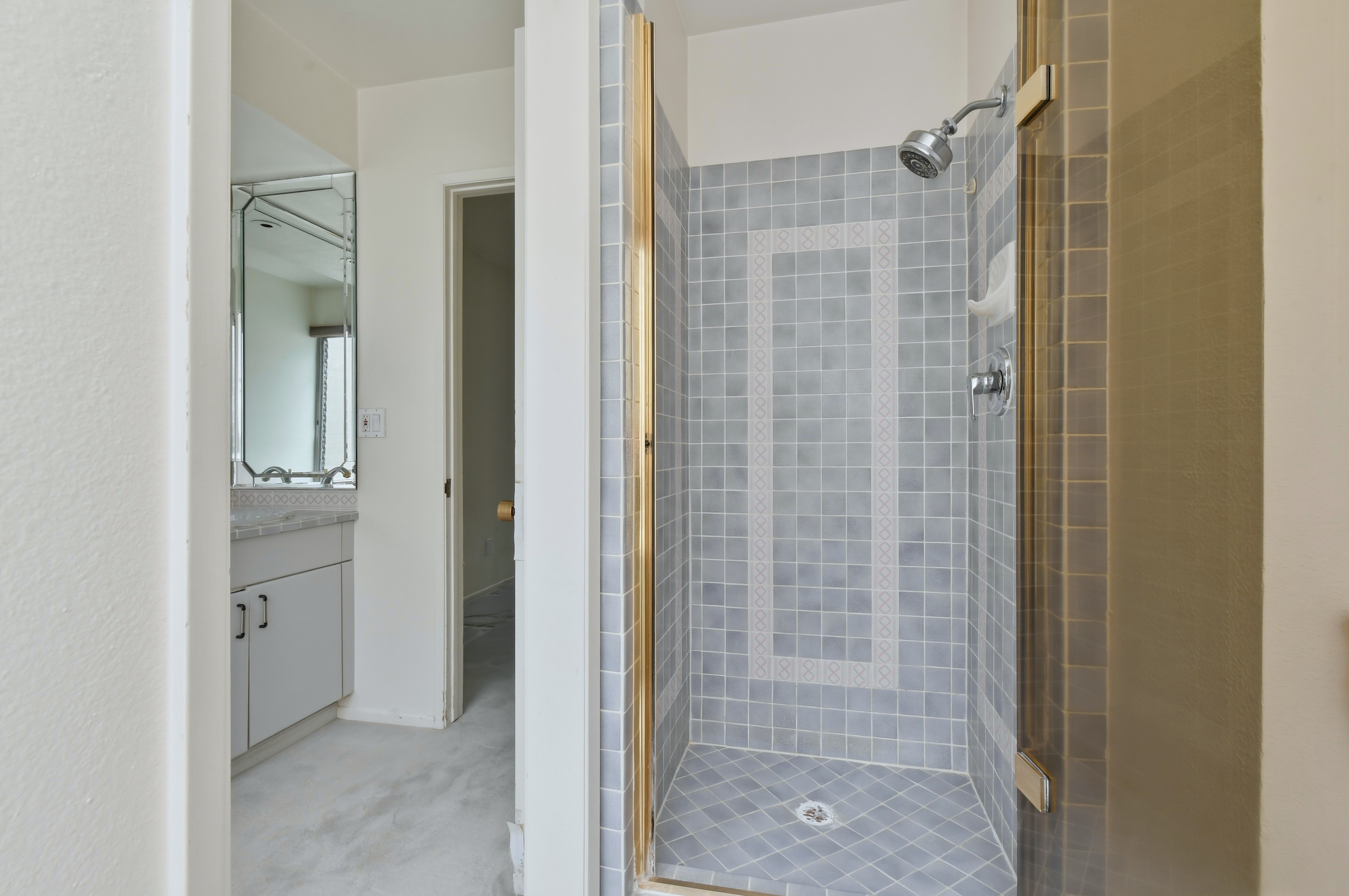  11738 Moorpark Street Unit E - 物件實景