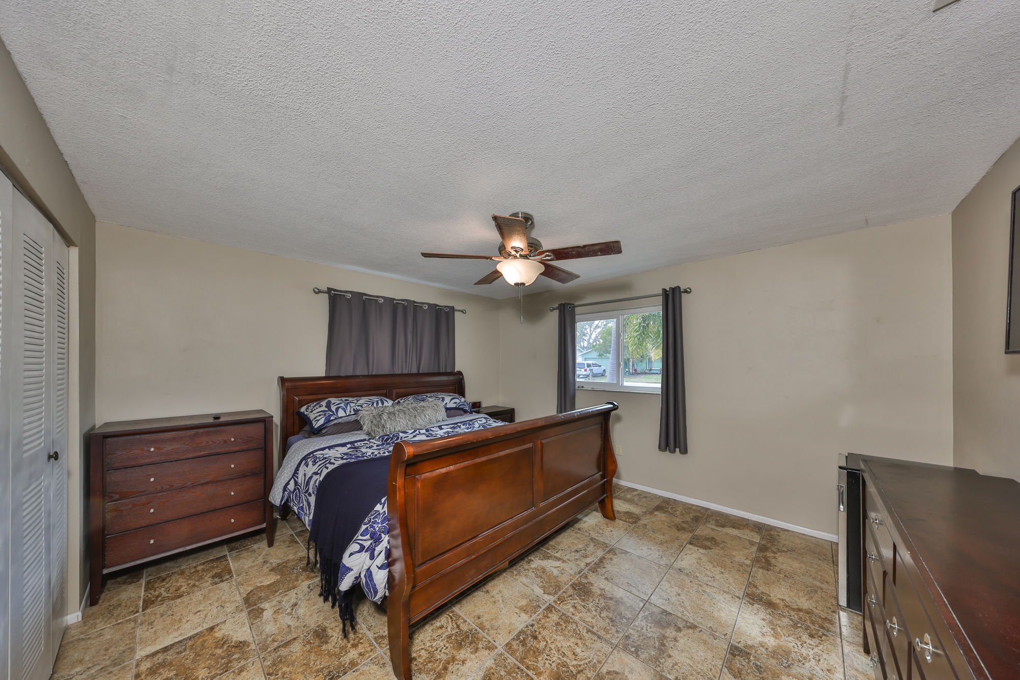 Seminole, Florida, 33772, United States, 4 Bedrooms Bedrooms, ,2 BathroomsBathrooms,Residential,For Sale,2013302