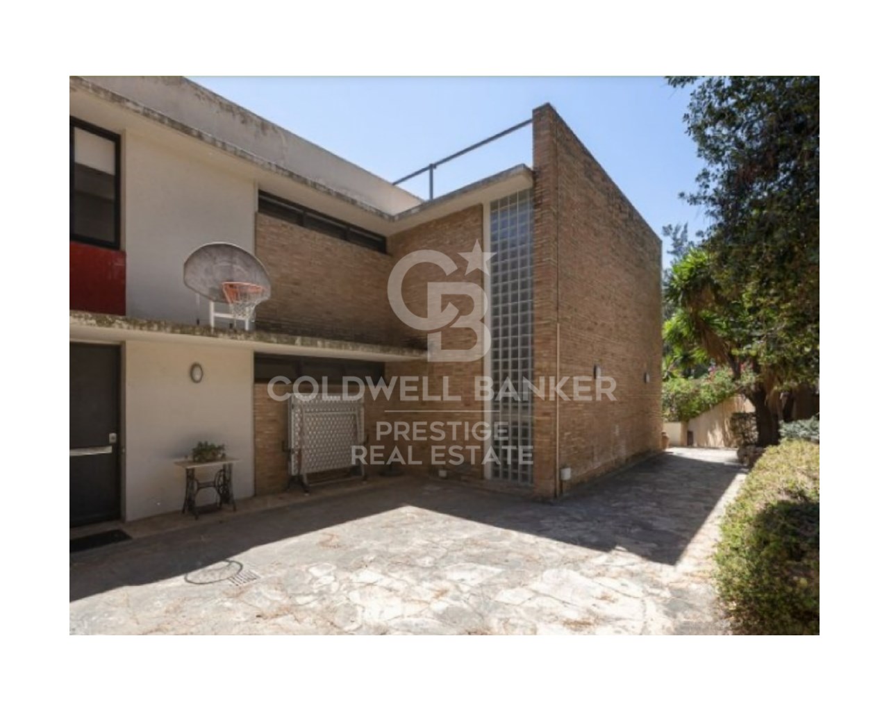 Barcelona, Esplugues de Llobregat, La Miranda - Ci, Esplugues de Llobregat, Catalonia, ES, 10 Bedrooms Bedrooms, ,6 BathroomsBathrooms,Residential,For Sale,Barcelona, Esplugues de Llobregat, La Miranda - Ci,1536500