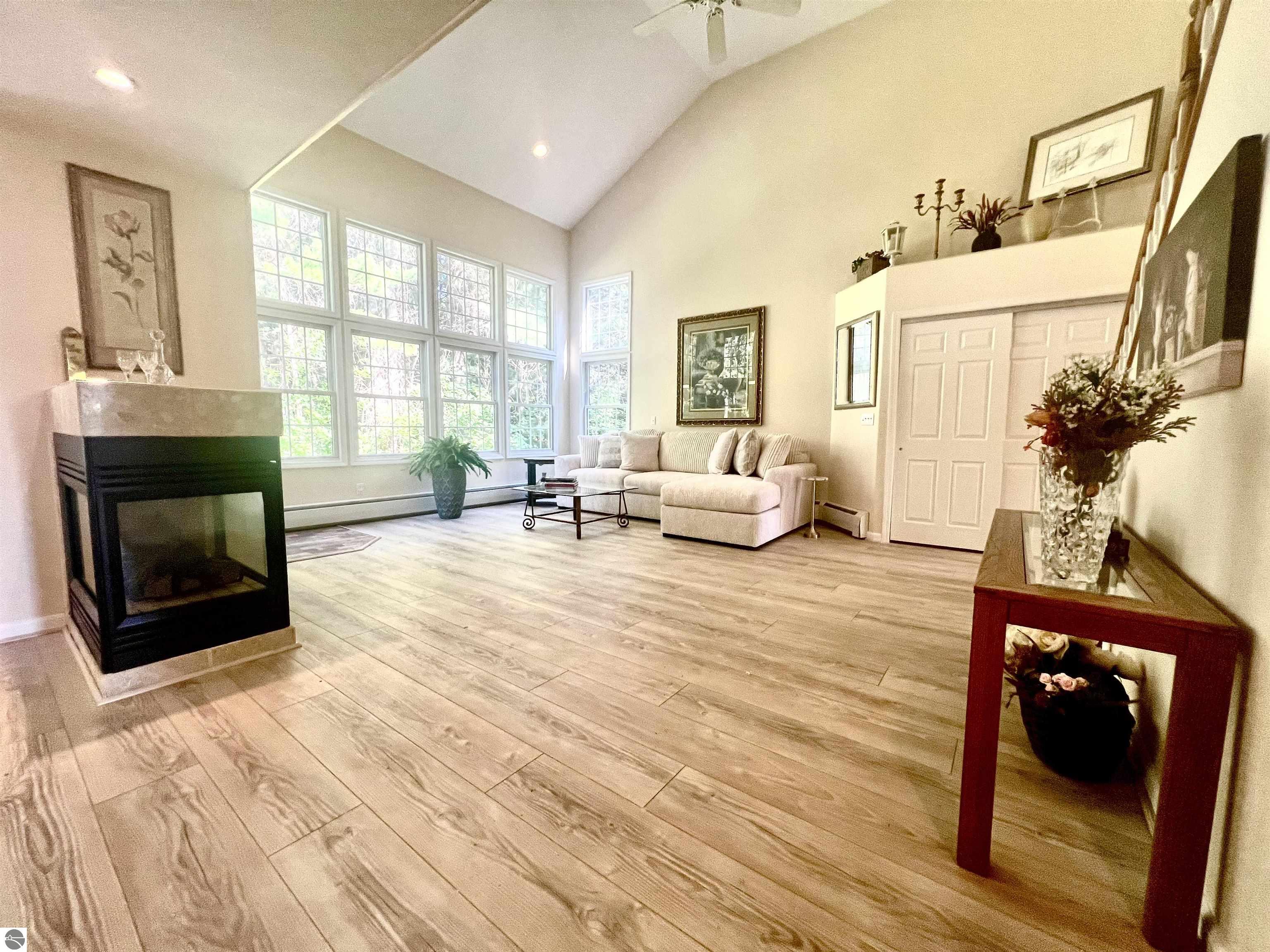 Traverse City, Michigan, 49686, United States, 4 Bedrooms Bedrooms, ,3 BathroomsBathrooms,Residential,For Sale,1883605