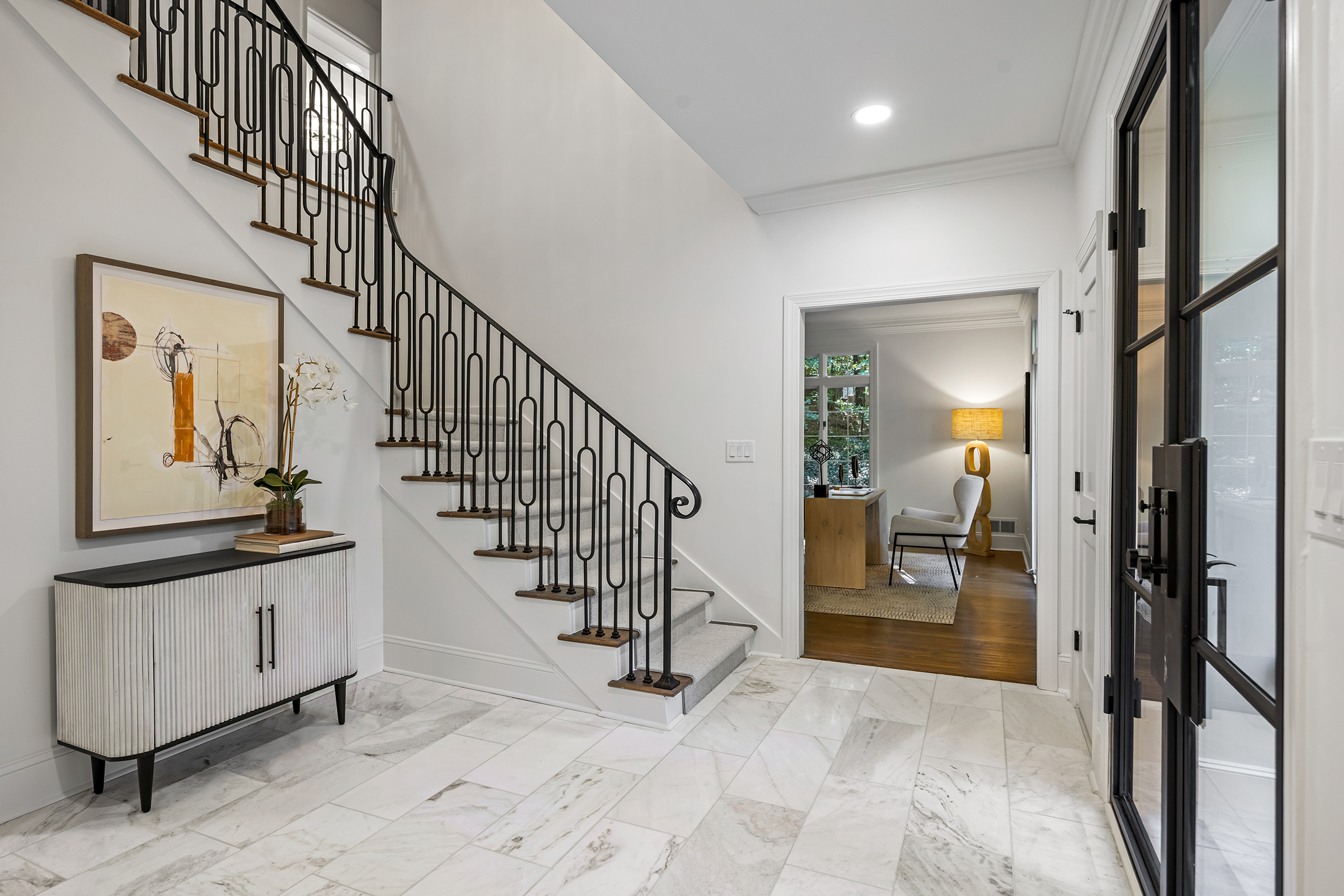  Timeless Architecture, Refined Interiors, and Modern Comfort in Sandy Springs - 物件實景