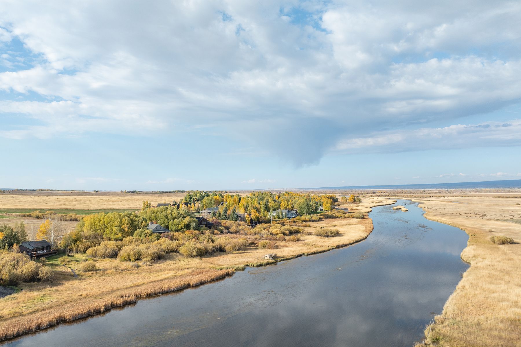 Teton Riverfront Home - 物件實景