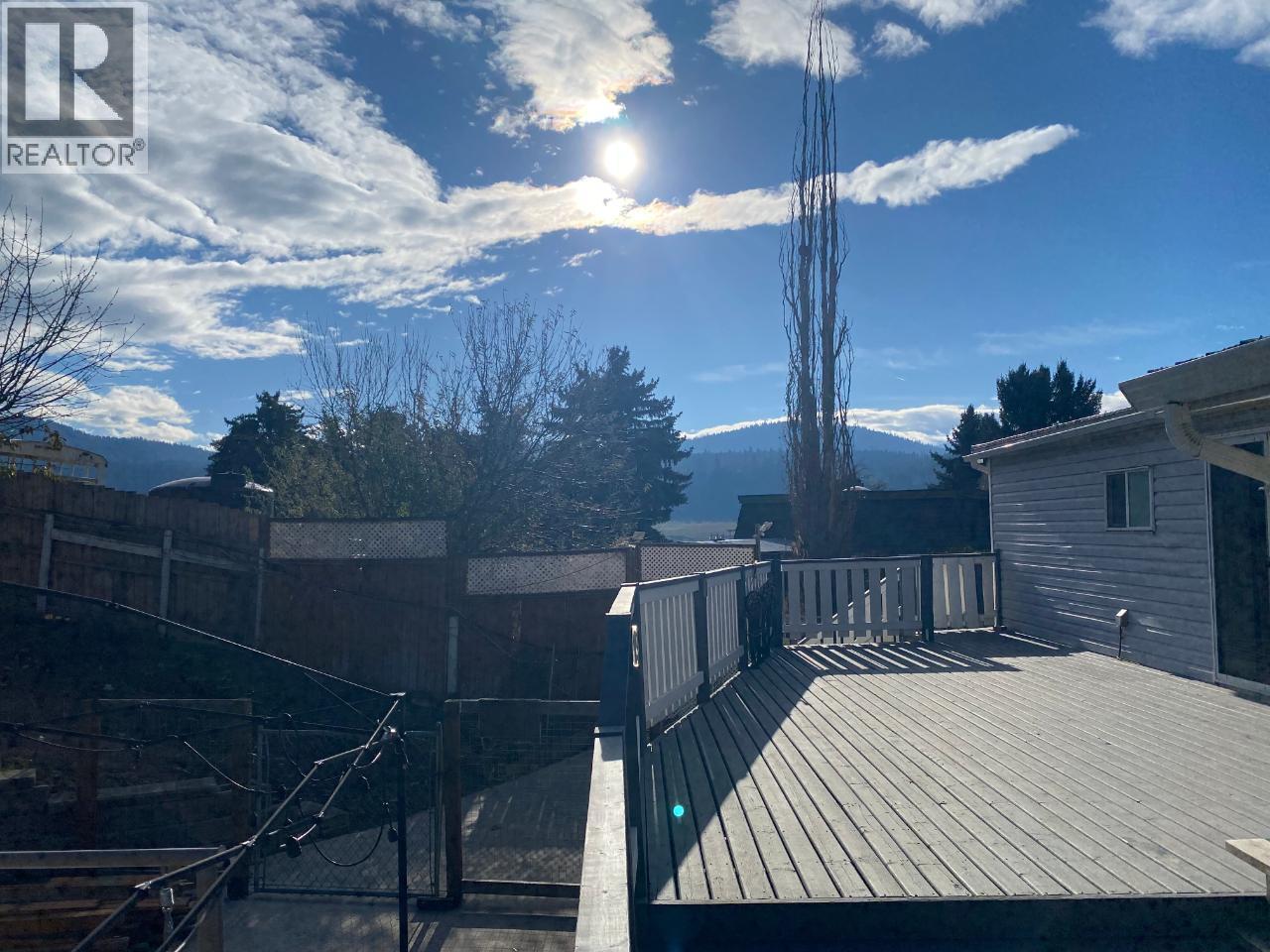 KAMLOOPS, British Columbia, V2H 1S7, CA, 4 Bedrooms Bedrooms, ,3 BathroomsBathrooms,Residential,For Sale,1949543