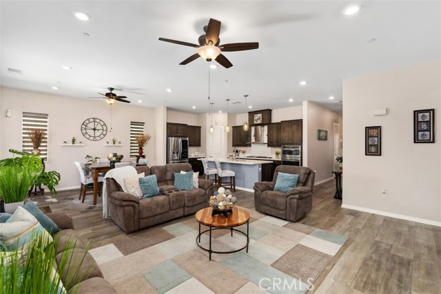 Ontario, California, 91761, United States, 2 Bedrooms Bedrooms, ,3 BathroomsBathrooms,Residential,For Sale,1977119