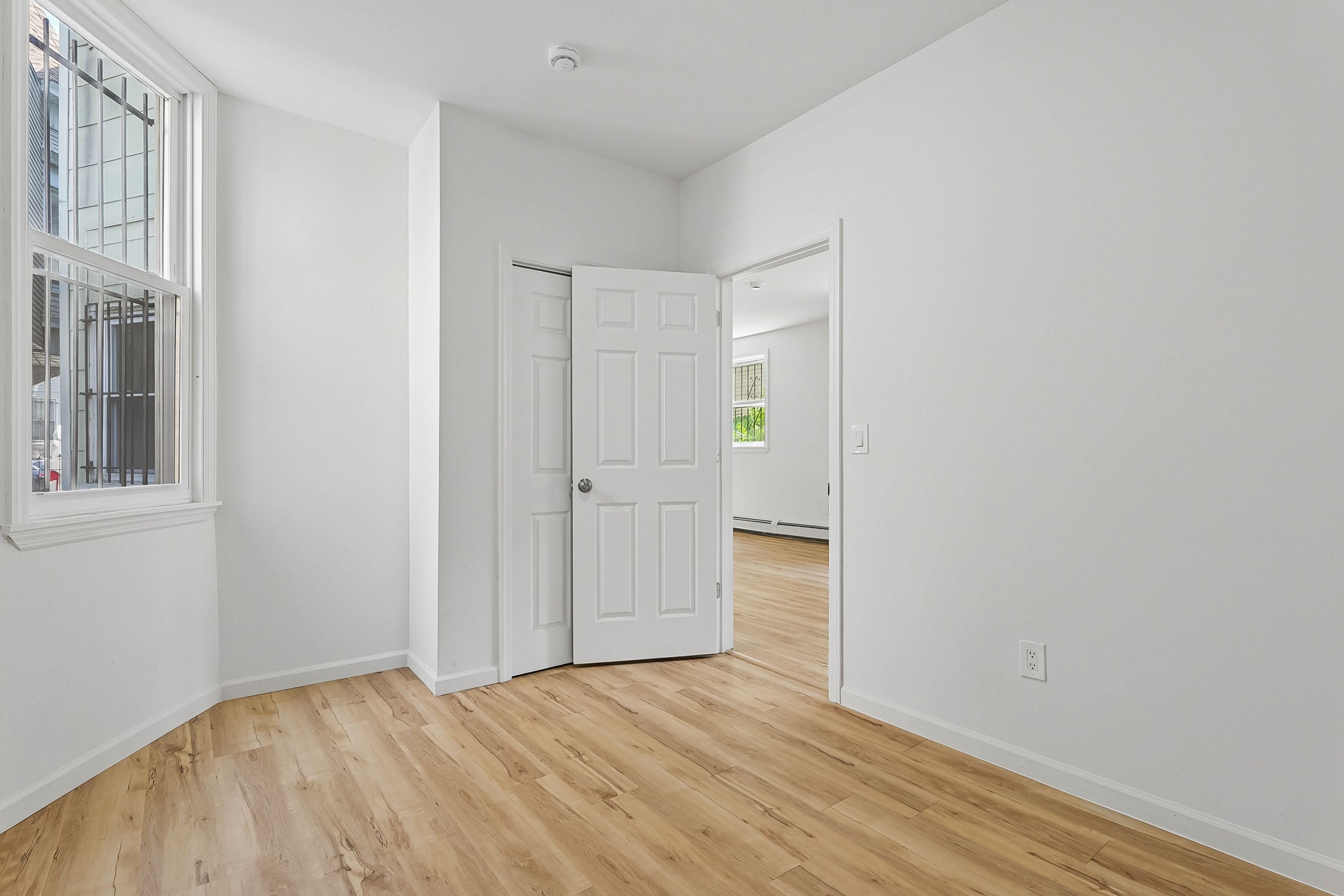  55 Hawkins Street, Newark, NJ 07105 - 物件實景