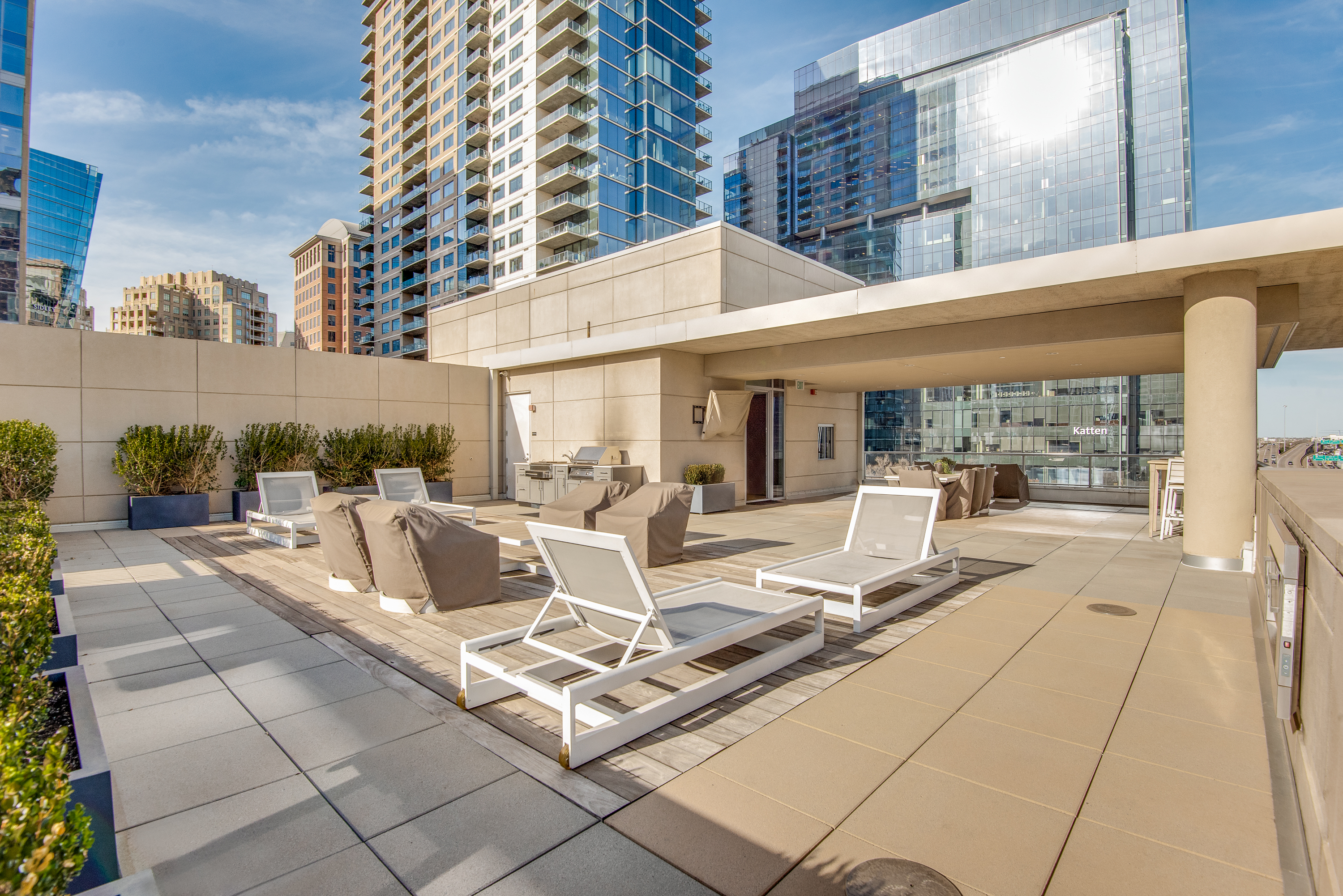  A Private, Contemporary Retreat with Unmatched Walkability - 物件實景