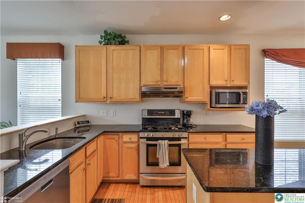 Easton, Pennsylvania, 18040, United States, 4 Bedrooms Bedrooms, ,3 BathroomsBathrooms,Residential,For Sale,1984149