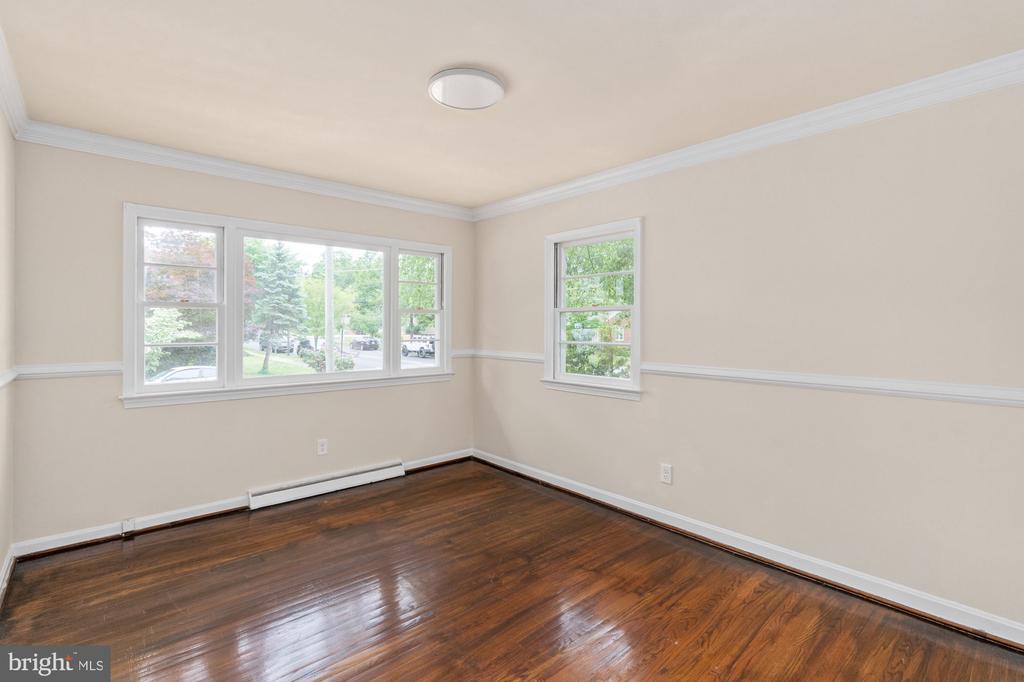Fredericksburg, Virginia, 22401, United States, 3 Bedrooms Bedrooms, ,2 BathroomsBathrooms,Residential,For Sale,1805404