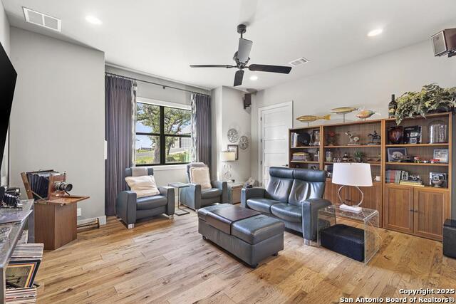Fredericksburg, Texas, 78624, United States, 4 Bedrooms Bedrooms, ,5 BathroomsBathrooms,Residential,For Sale,1828714