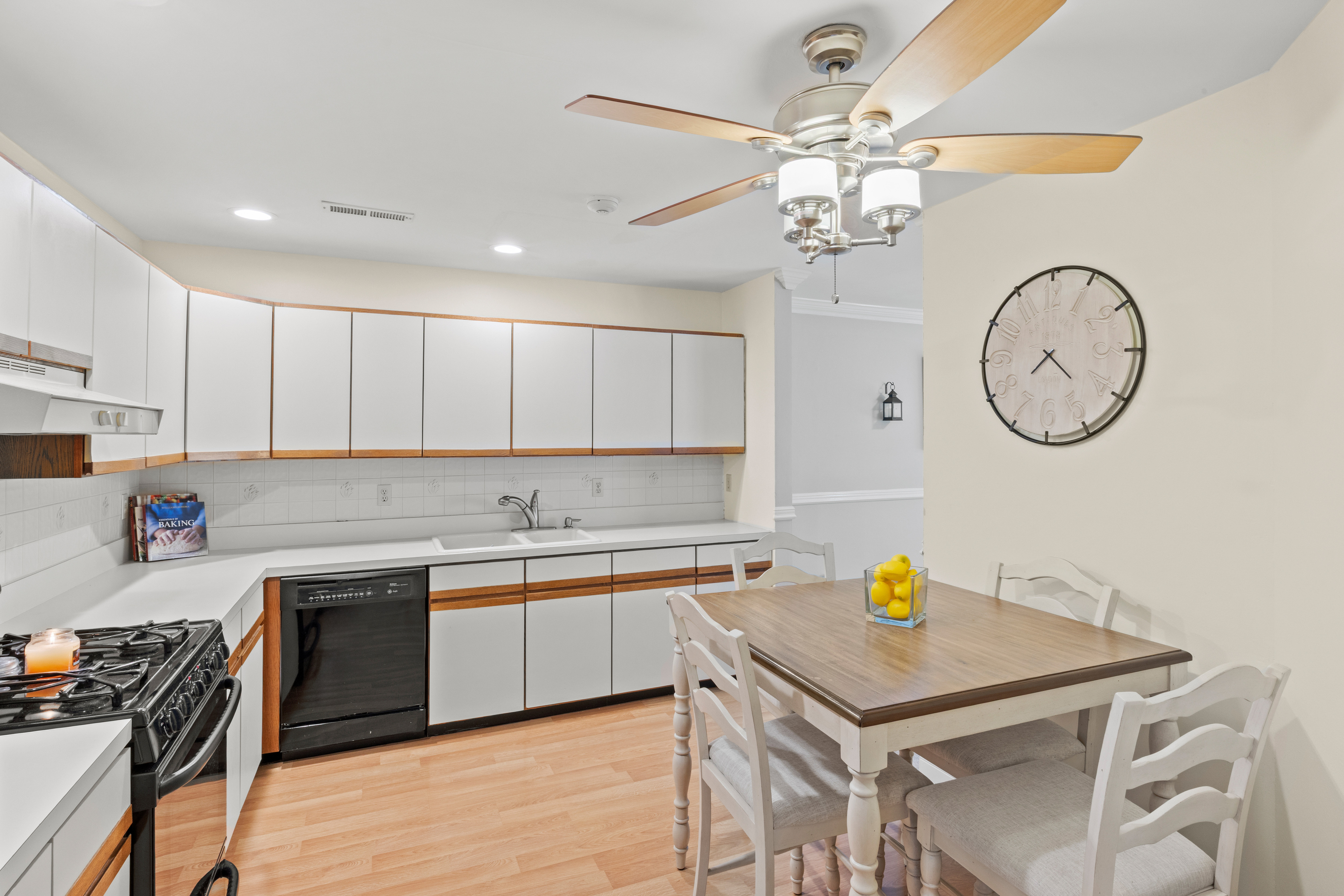  1406 Sara Circle, Port Jefferson Station, NY, 11776 - 物件實景