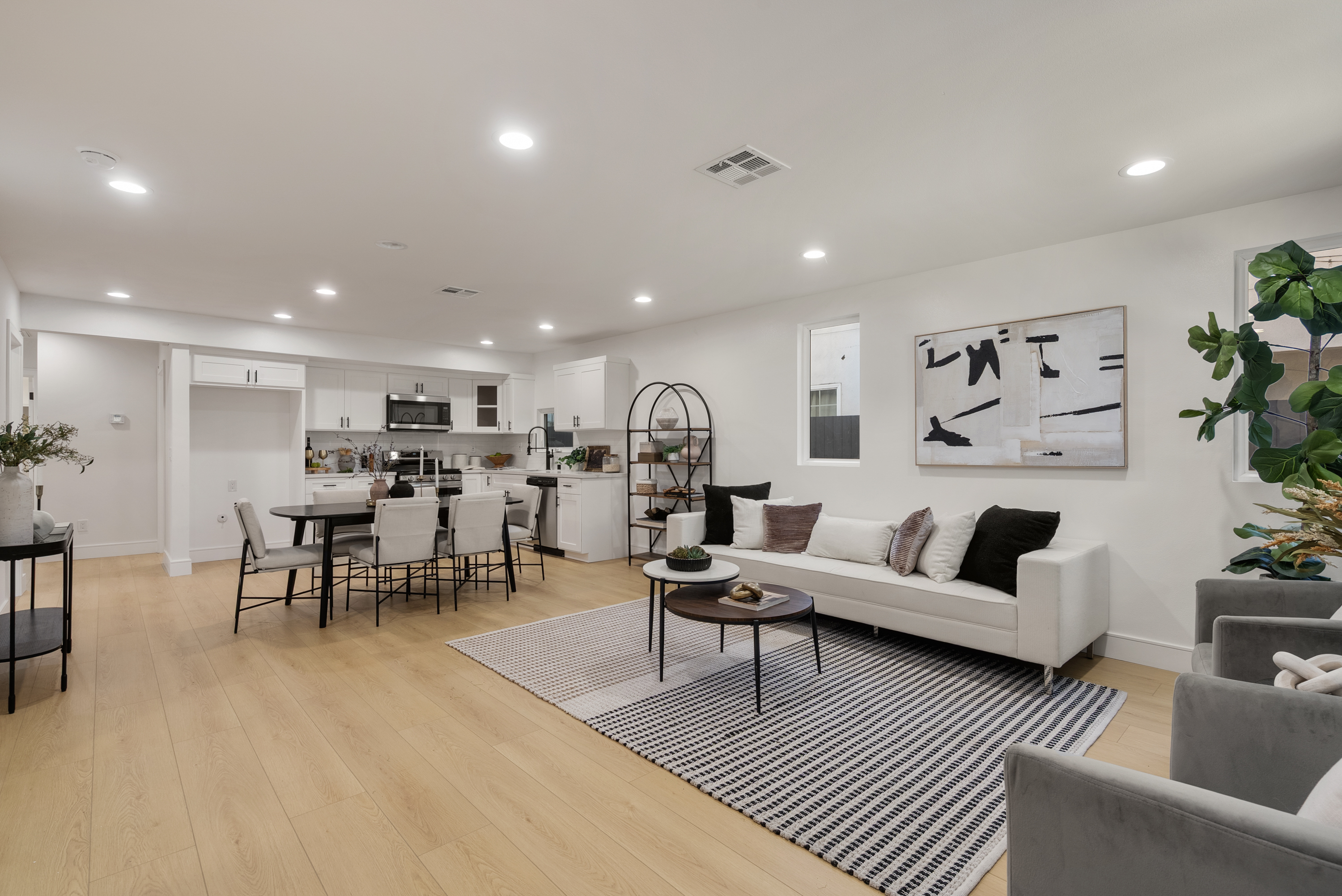  2706  S Cochran Ave - 物件實景