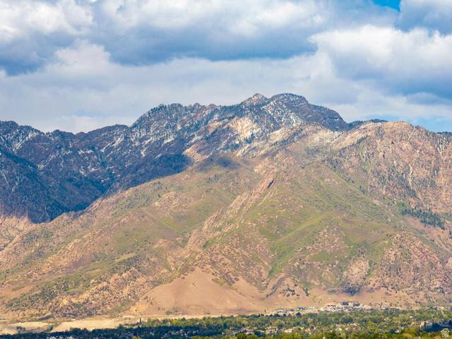 Sandy, Utah, 84092, United States, 4 Bedrooms Bedrooms, ,3 BathroomsBathrooms,Residential,For Sale,2048474