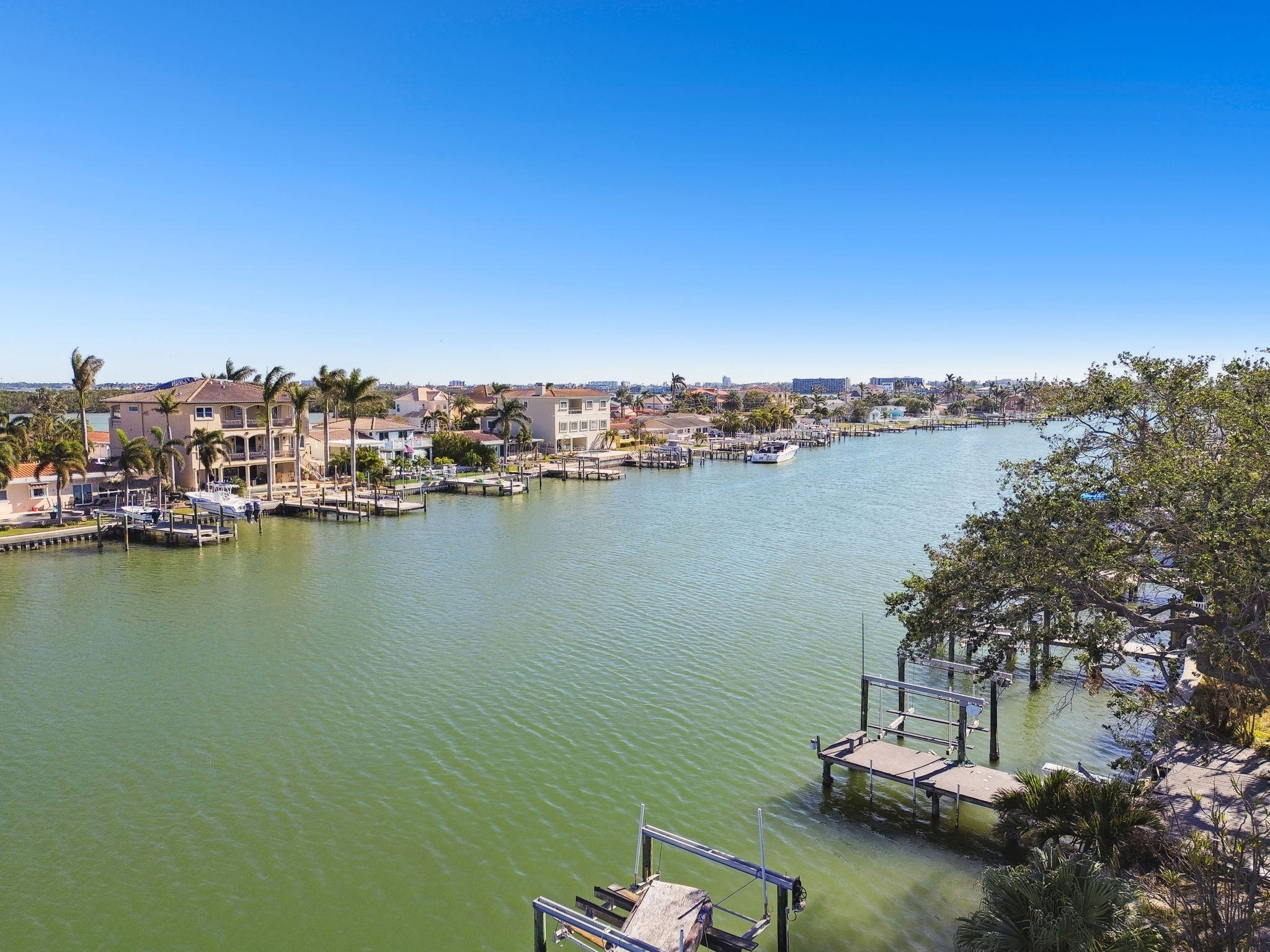 Madeira Beach, Florida, 33708, United States, 3 Bedrooms Bedrooms, ,2 BathroomsBathrooms,Residential,For Sale,1943278