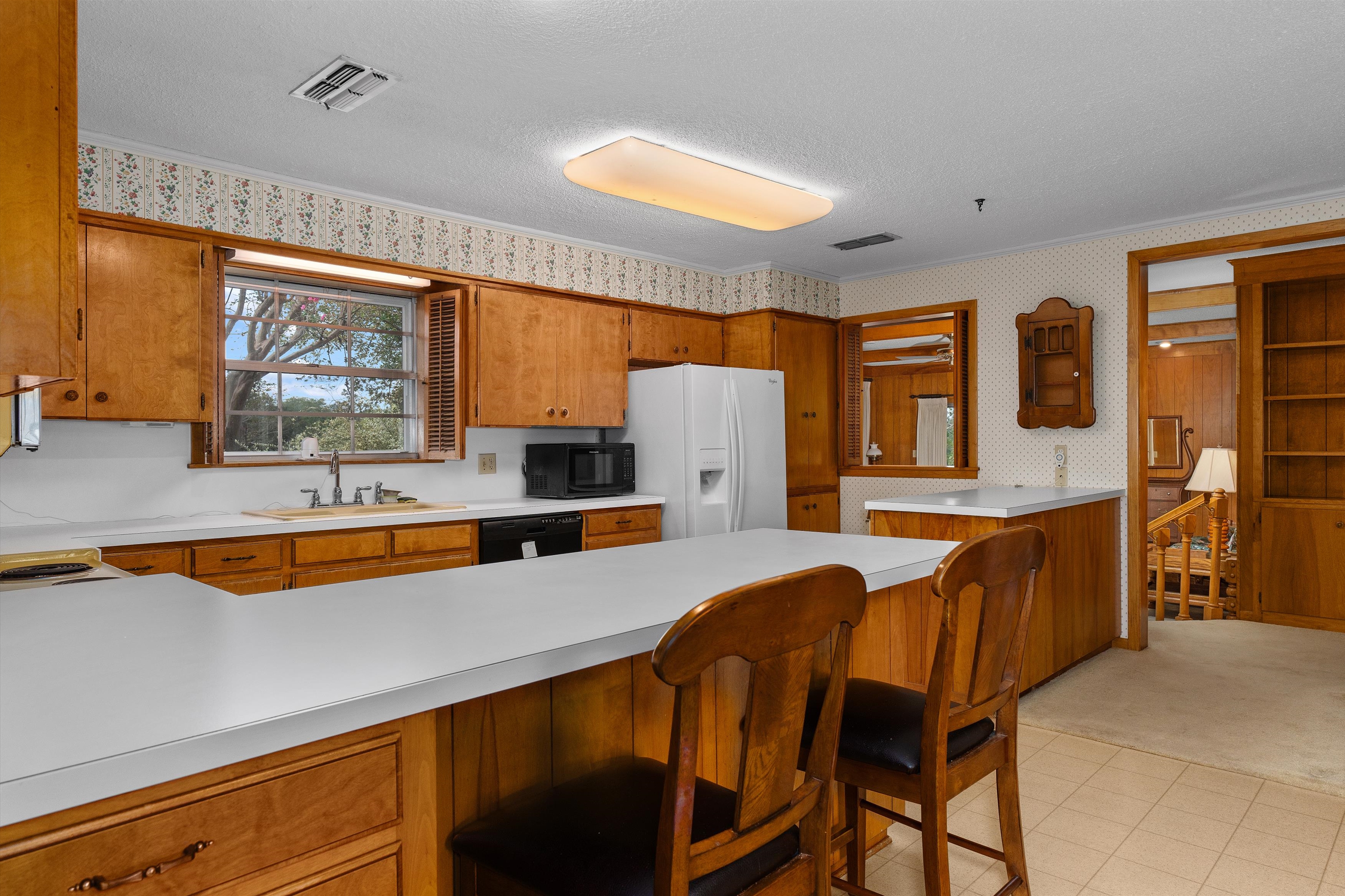 Henderson, Texas, 75654, United States, 3 Bedrooms Bedrooms, ,2 BathroomsBathrooms,Residential,For Sale,1983908