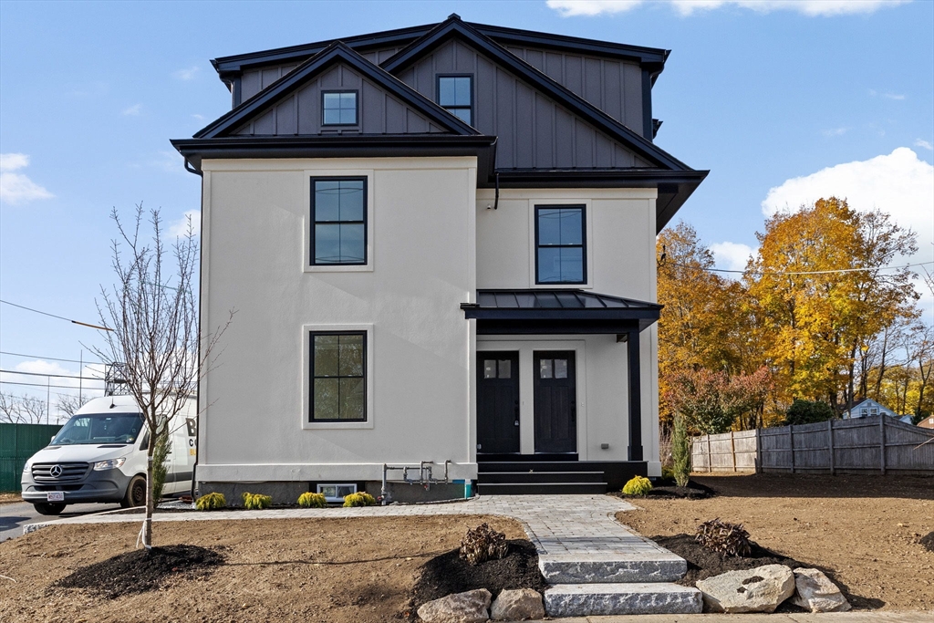 Boston, Massachusetts, 02132, United States, 3 Bedrooms Bedrooms, ,2 BathroomsBathrooms,Residential,For Sale,1991771