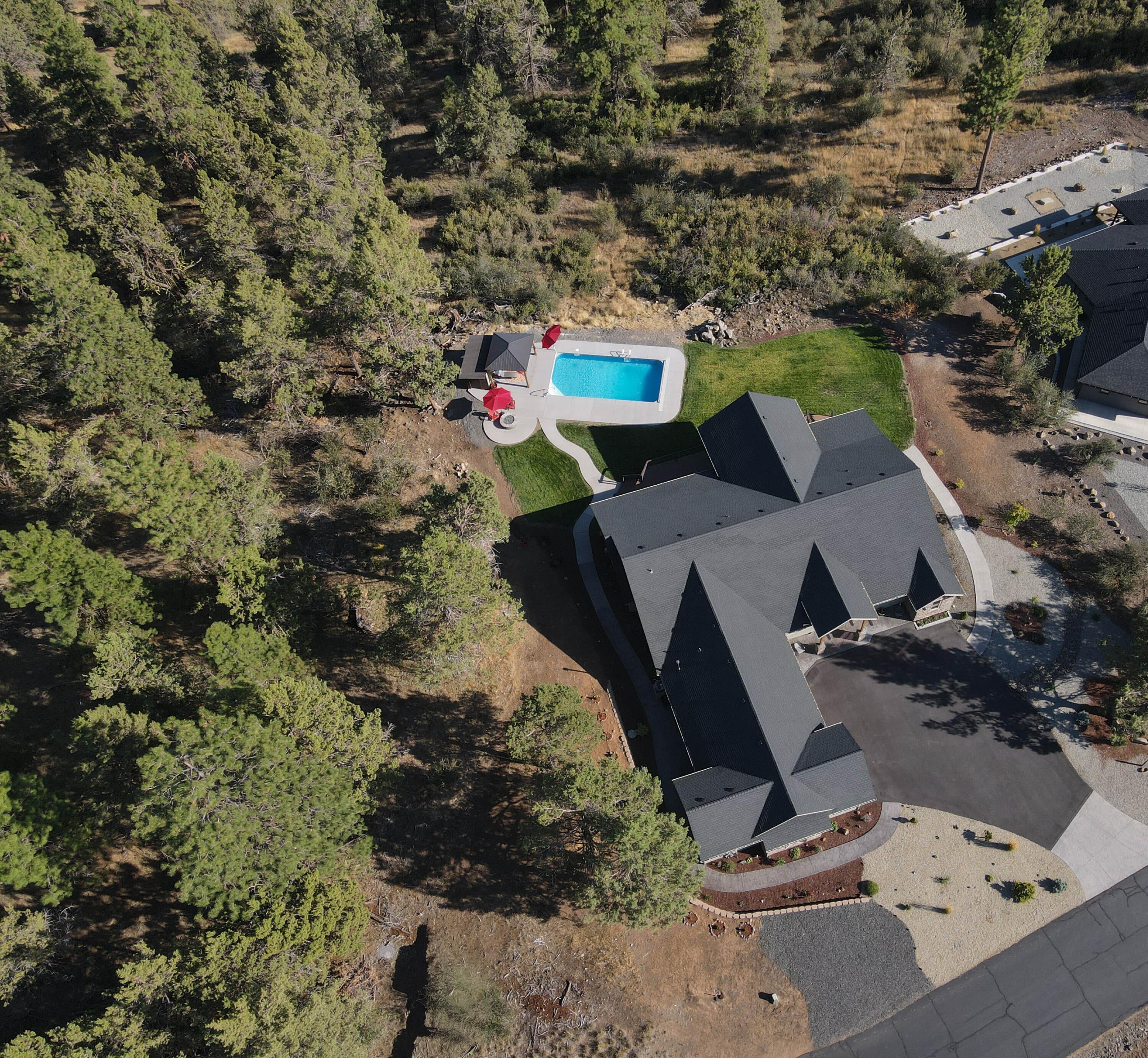 Klamath Falls, Oregon, 97601, United States, 3 Bedrooms Bedrooms, ,4 BathroomsBathrooms,Residential,For Sale,1940970