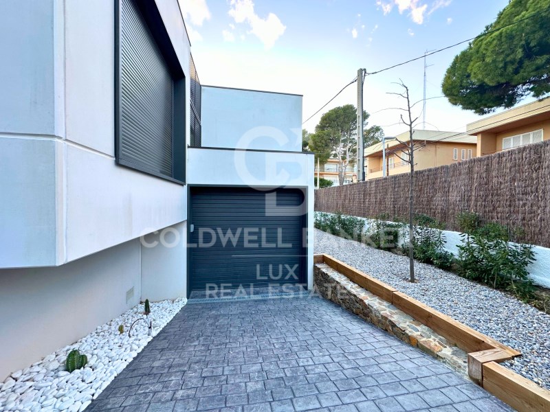 Girona, Llan??, Carboneres- La Farella, Carboneres, Llançà, Catalonia, ES, 5 Bedrooms Bedrooms, ,4 BathroomsBathrooms,Residential,For Sale,Girona, Llan??, Carboneres- La Farella, Carboneres,1449237