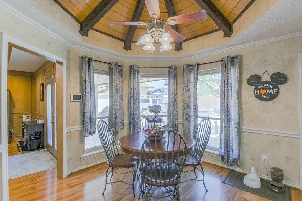 Kennedale, Texas, 76060, United States, 3 Bedrooms Bedrooms, ,3 BathroomsBathrooms,Residential,For Sale,1995469