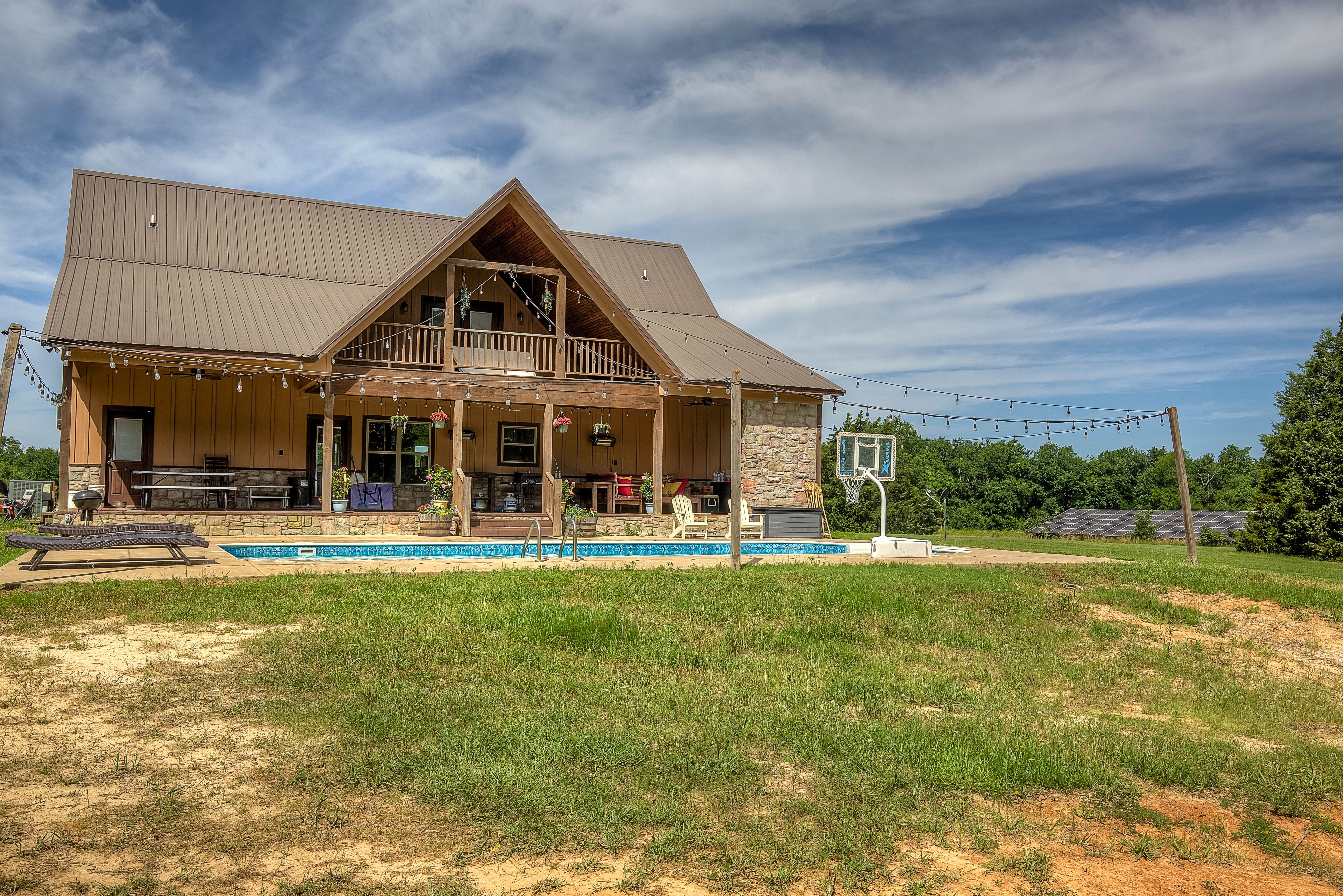 Sulphur Springs, Texas, 75482, United States, 4 Bedrooms Bedrooms, ,4 BathroomsBathrooms,Residential,For Sale,1981716