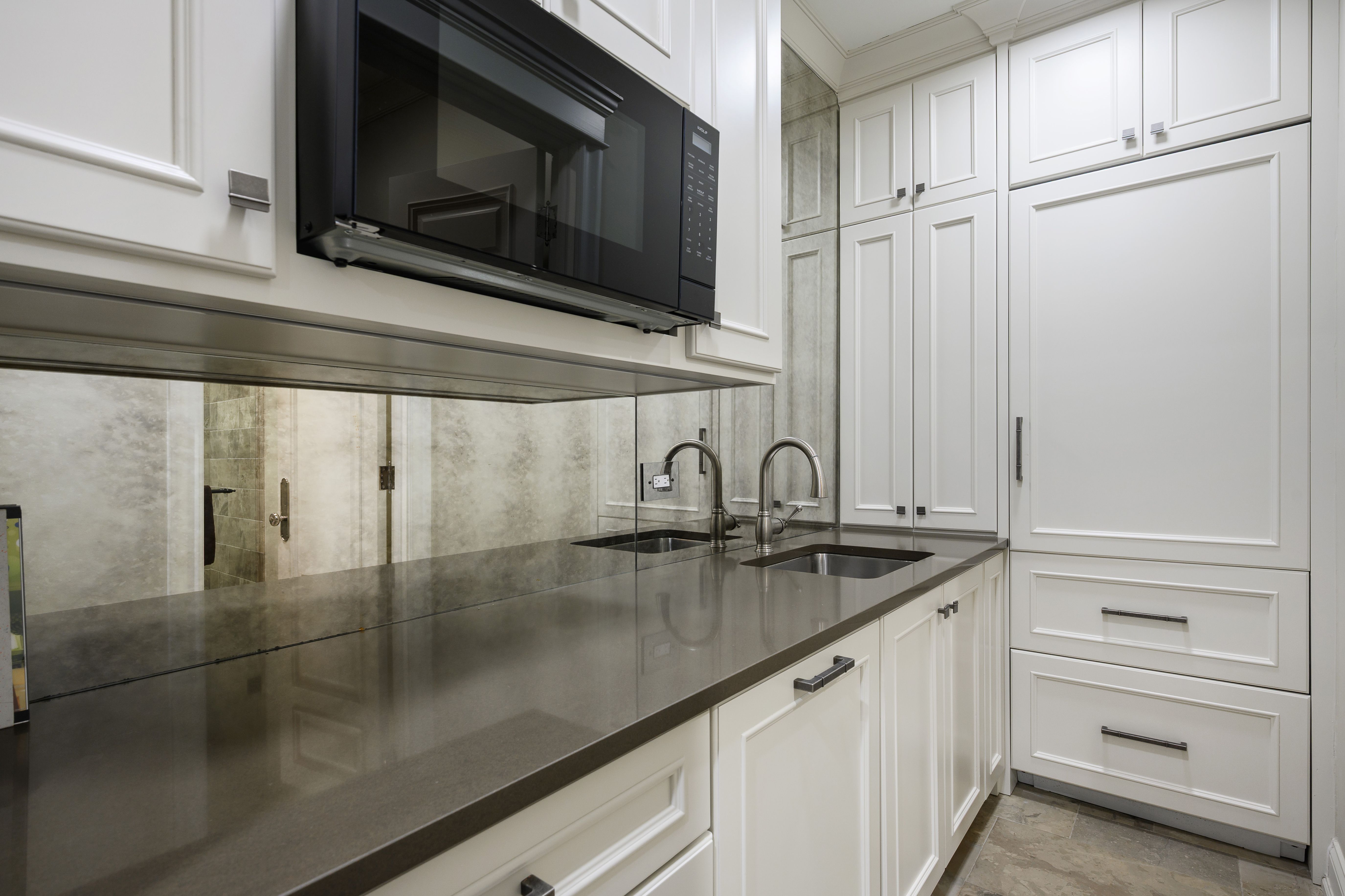  Impeccably Maintained Single-Family Residence on Lake Shore Drive - 物件實景