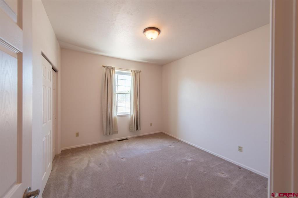 Montrose, Colorado, 81403, United States, 3 Bedrooms Bedrooms, ,2 BathroomsBathrooms,Residential,For Sale,1977225