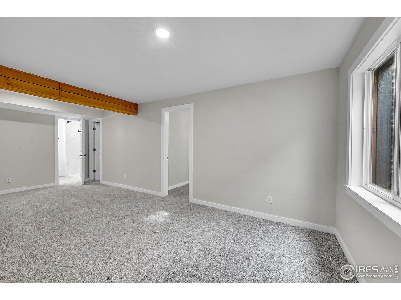 Longmont, Colorado, 80501, United States, 4 Bedrooms Bedrooms, ,1 BathroomBathrooms,Residential,For Sale,1989639