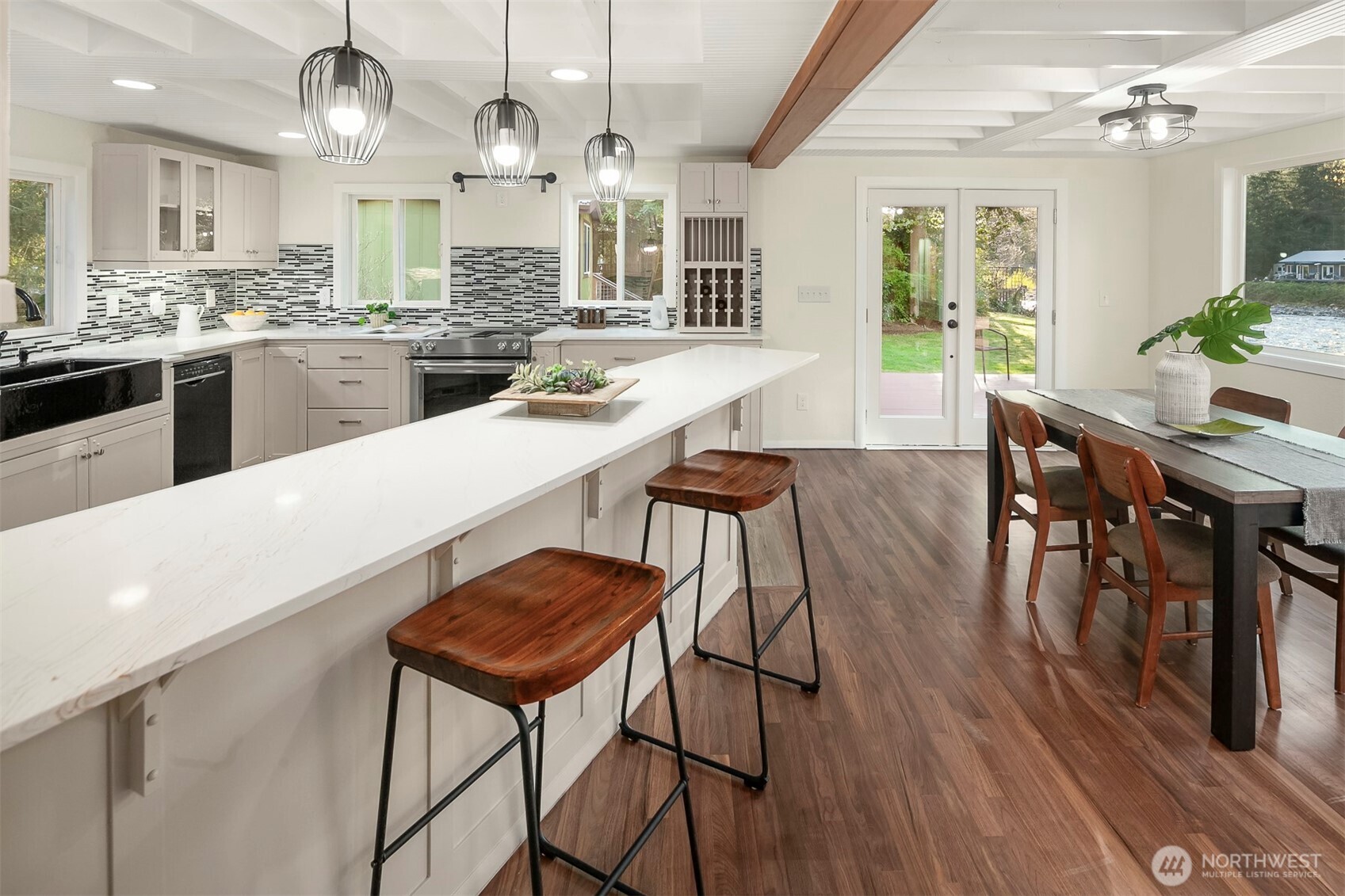 North Bend, Washington, 98045, United States, 3 Bedrooms Bedrooms, ,2 BathroomsBathrooms,Residential,For Sale,1989683