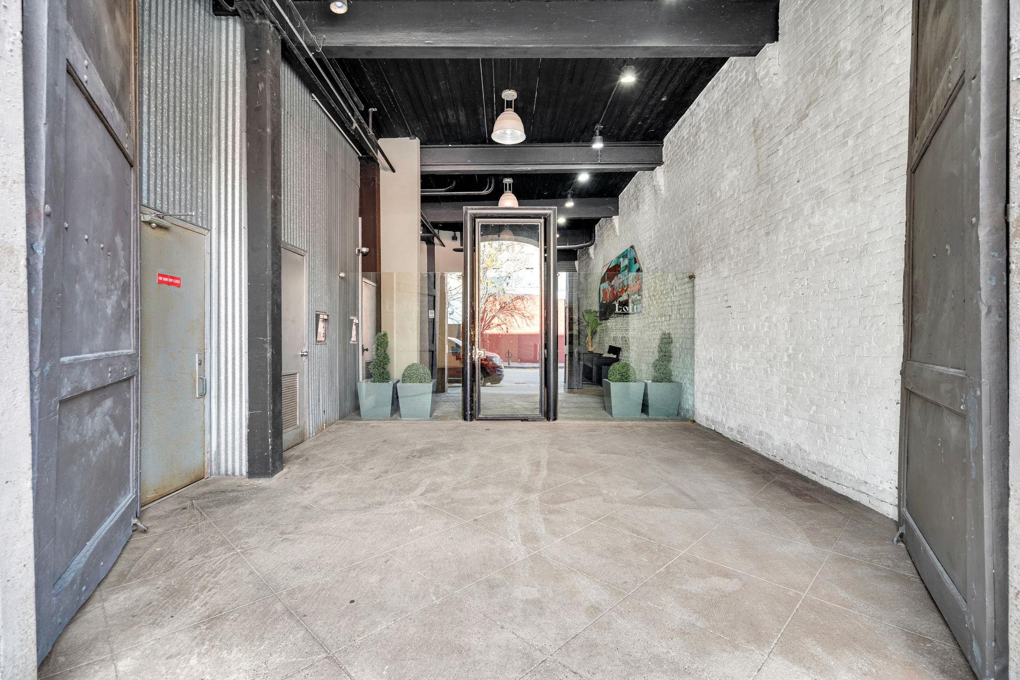Julia St, New Orleans, LA 70130