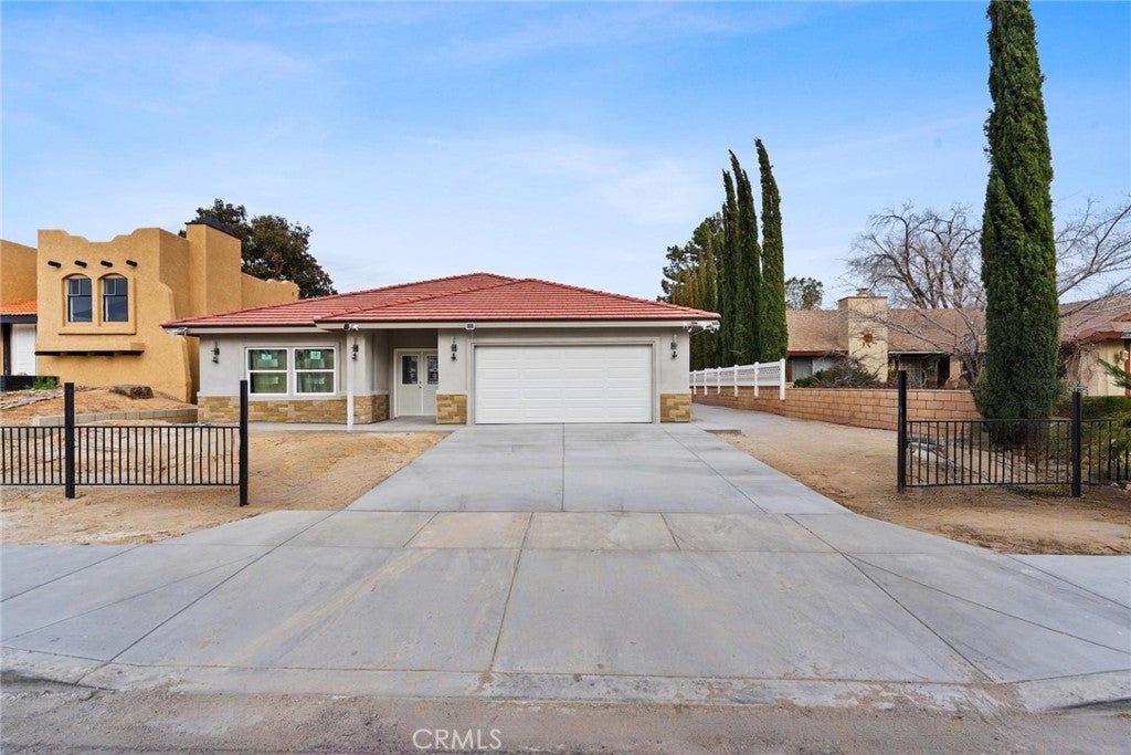 Victorville, California, 92392, United States, 4 Bedrooms Bedrooms, ,3 BathroomsBathrooms,Residential,For Sale,2036507