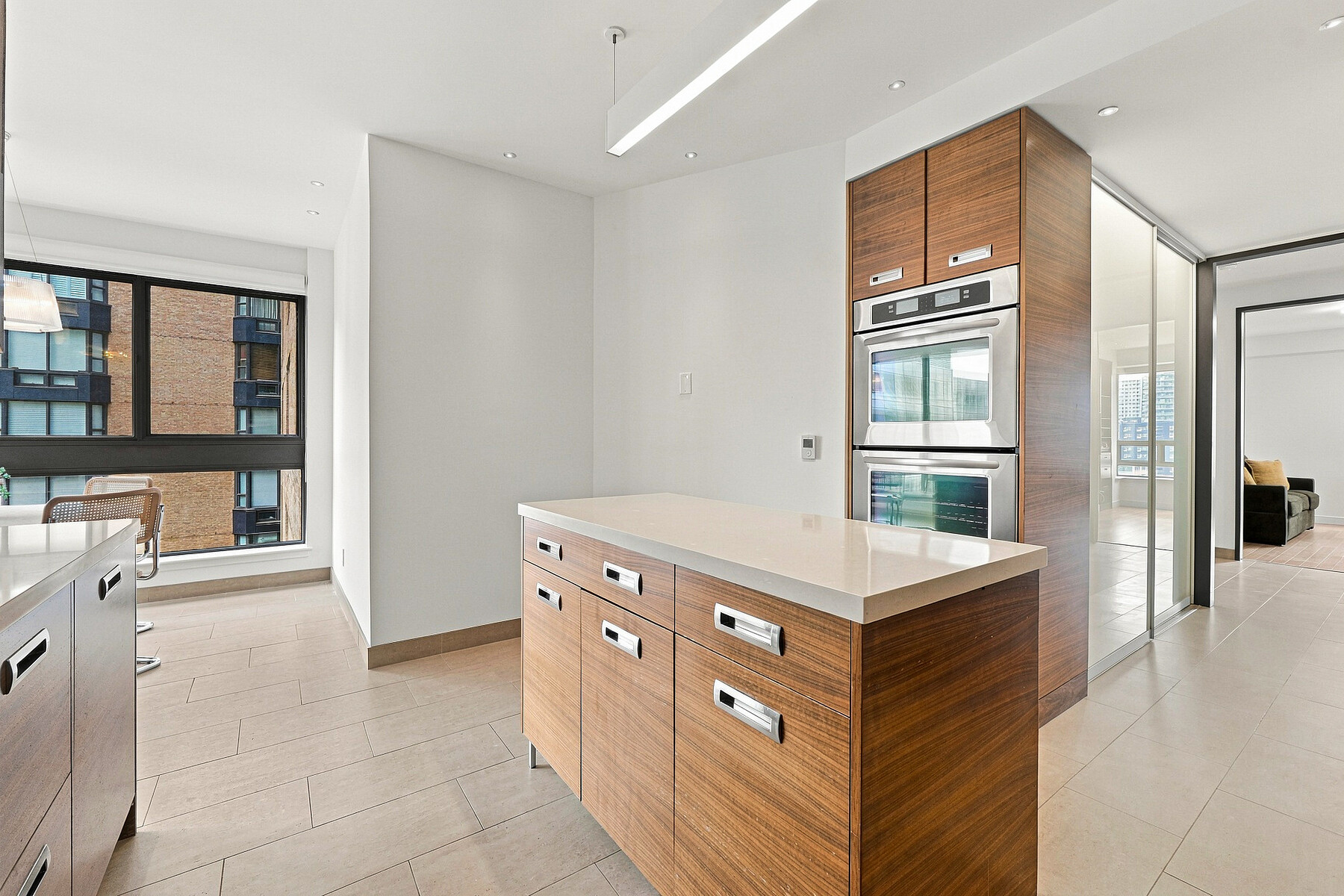  Elevated Yorkville Living - 物件實景