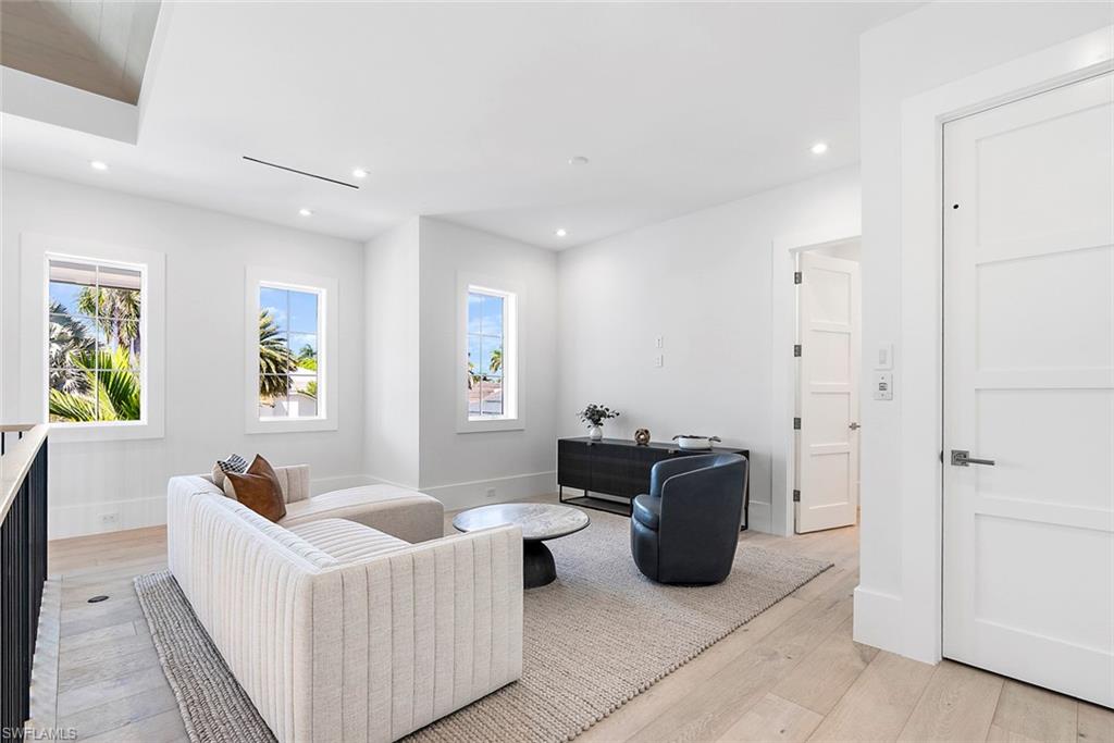 Naples, Florida, 34102, United States, 4 Bedrooms Bedrooms, ,6 BathroomsBathrooms,Residential,For Sale,2003055