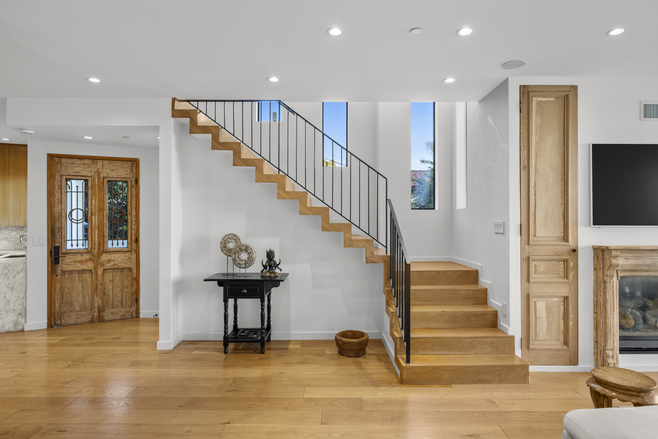  8241 Lincoln Terrace - 物件實景