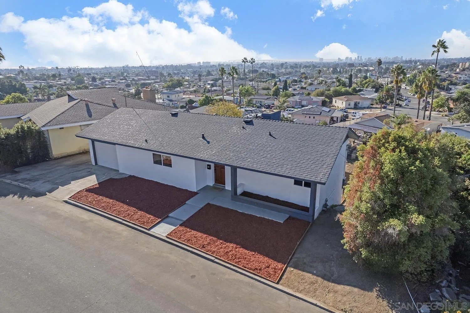 San Diego, California, 92114, United States, 3 Bedrooms Bedrooms, ,2 BathroomsBathrooms,Residential,For Sale,1991902