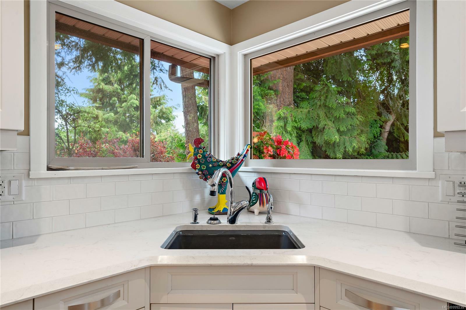 NANAIMO, British Columbia, V9V 1E9, CA, 3 Bedrooms Bedrooms, ,Residential,For Sale,1874678