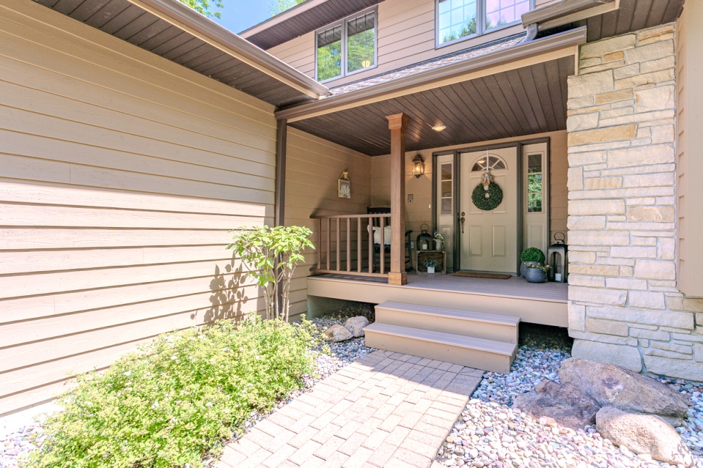 Wausau, Wisconsin, 54401, United States, 4 Bedrooms Bedrooms, ,3 BathroomsBathrooms,Residential,For Sale,1889957