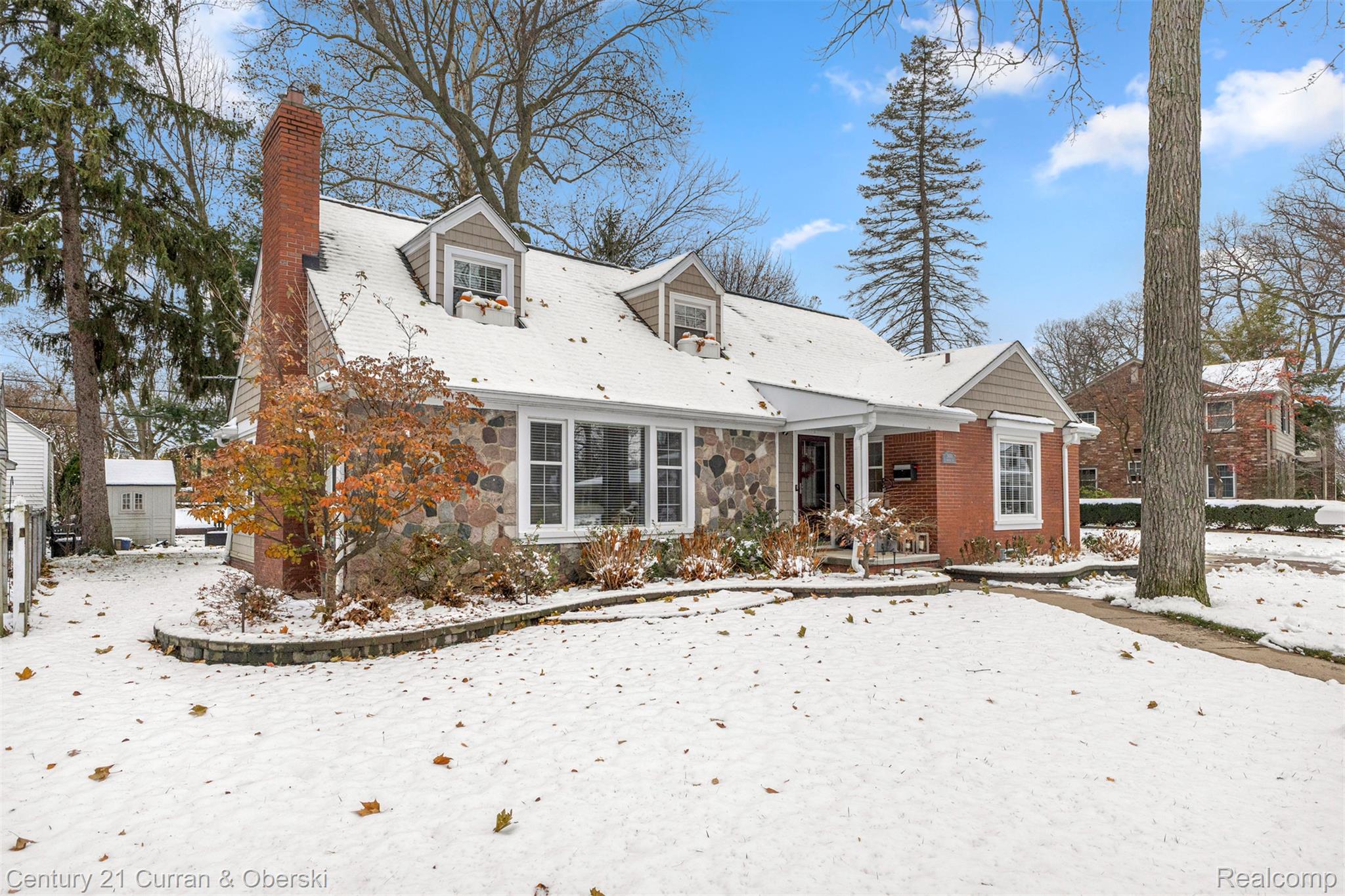 Dearborn, Michigan, 48124, United States, 4 Bedrooms Bedrooms, ,3 BathroomsBathrooms,Residential,For Sale,2000052